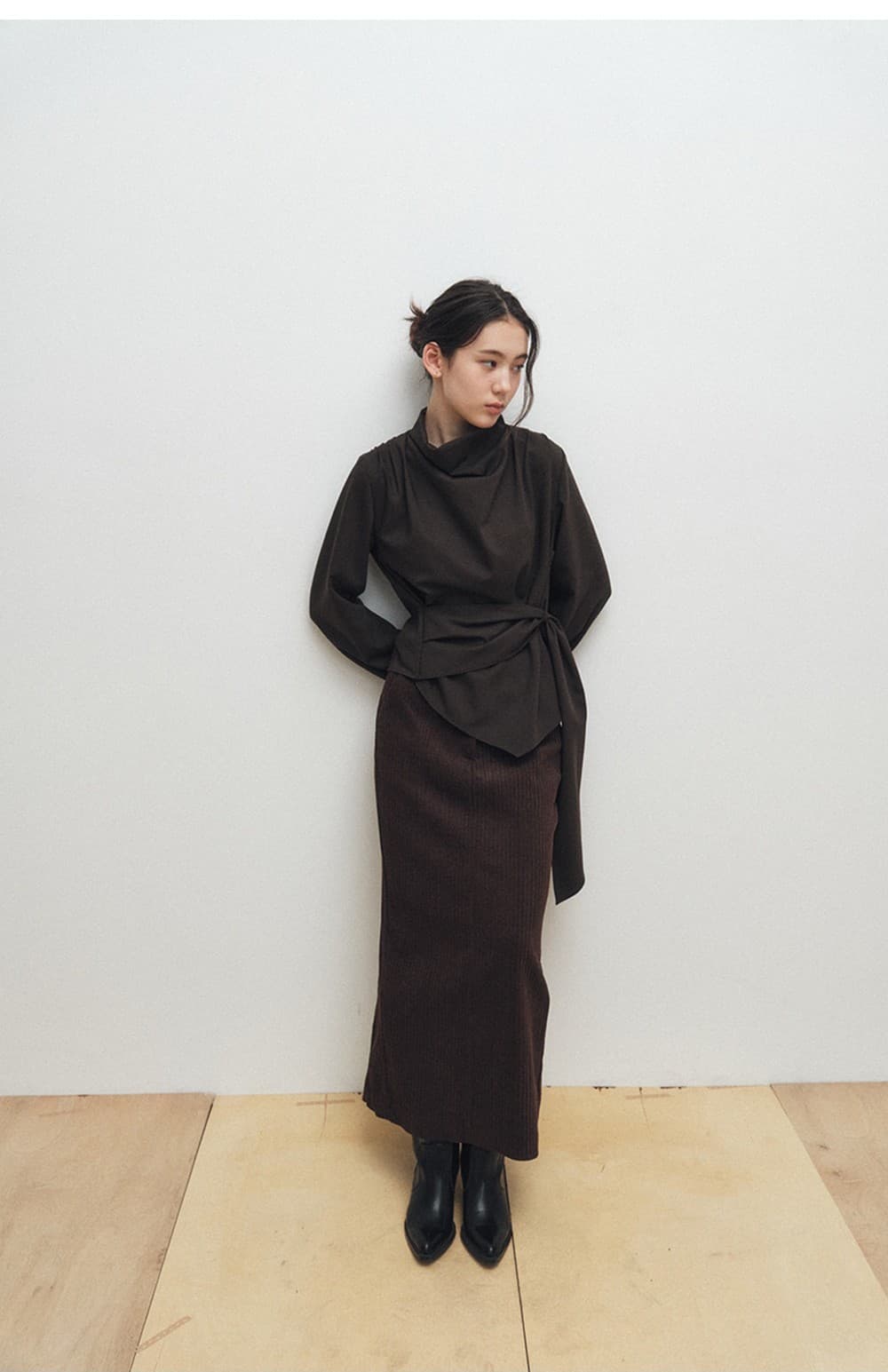 Cowl-Neck Wrap Blouse (Brown) — vue 9