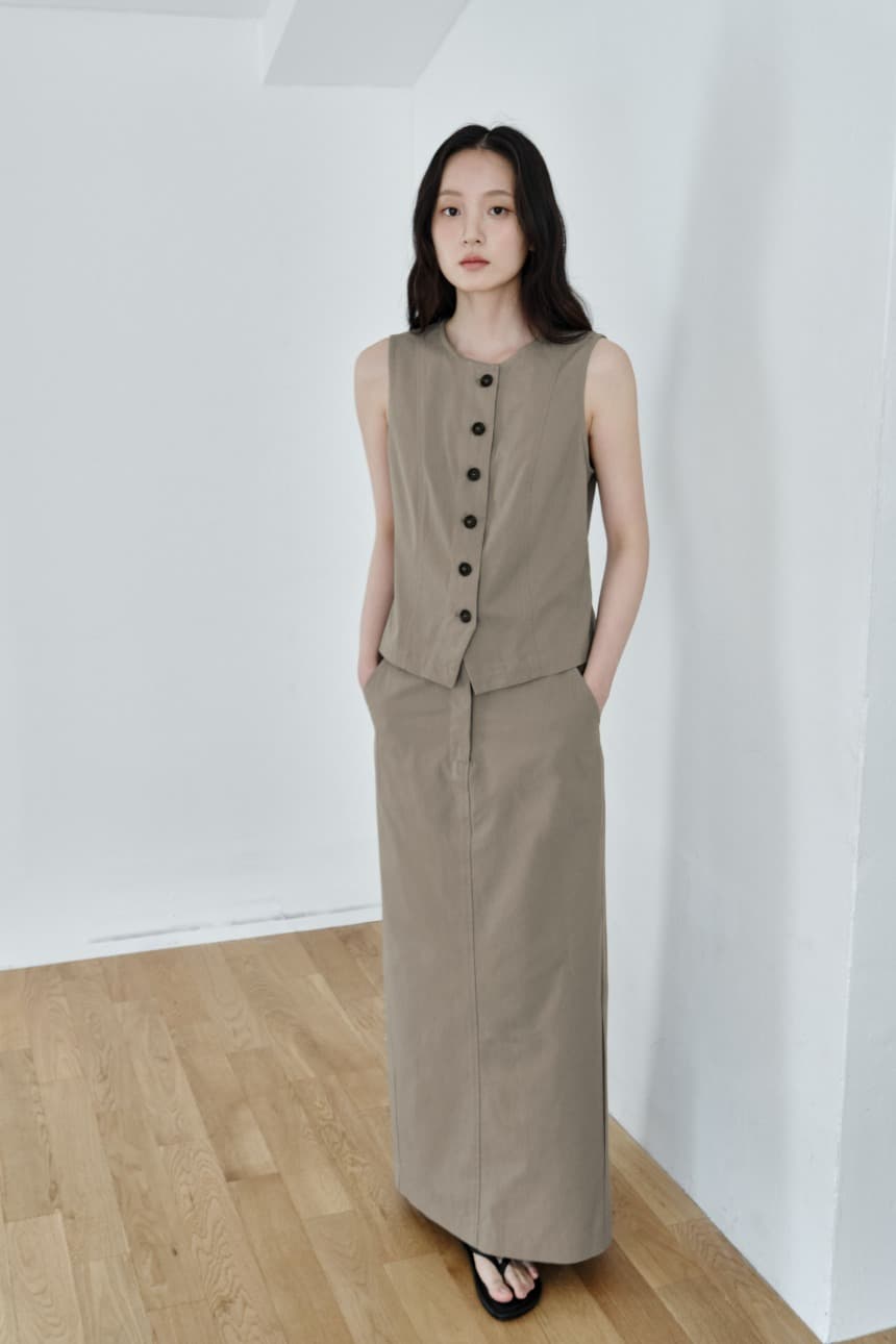 Essential Button Vest (Khaki) — vue 1