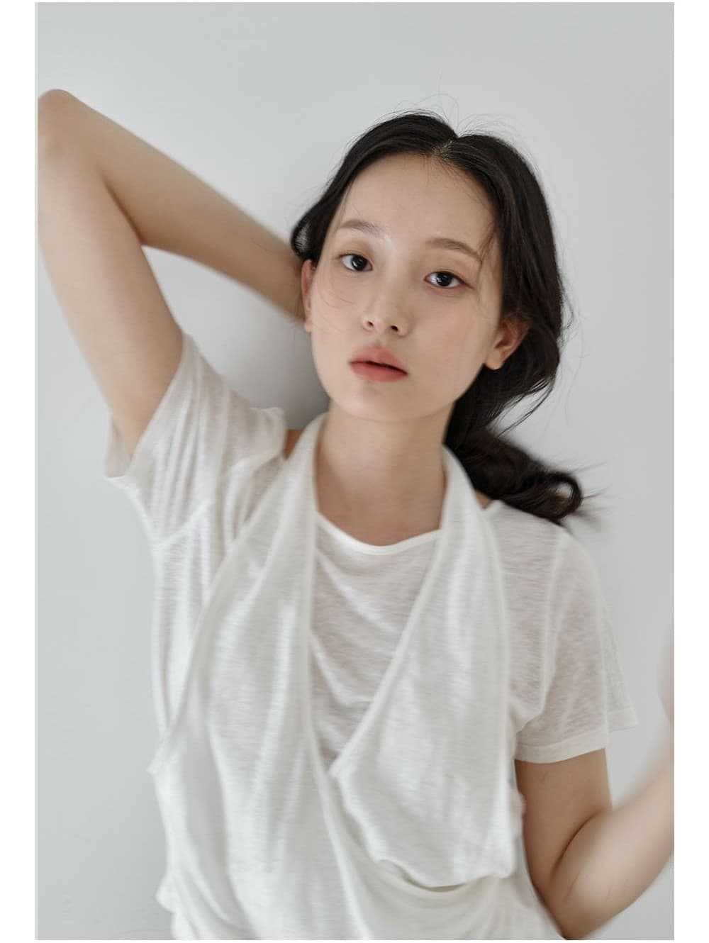 Layered Halter Drape T-Shirt (Ivory) — vue 4