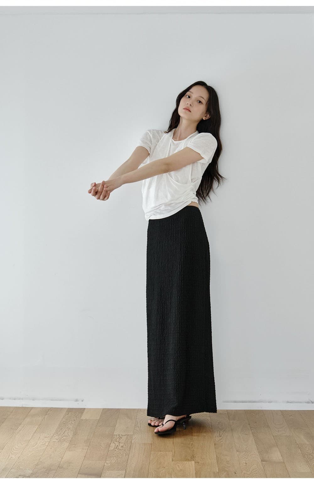Layered Halter Drape T-Shirt (Ivory) — vue 6