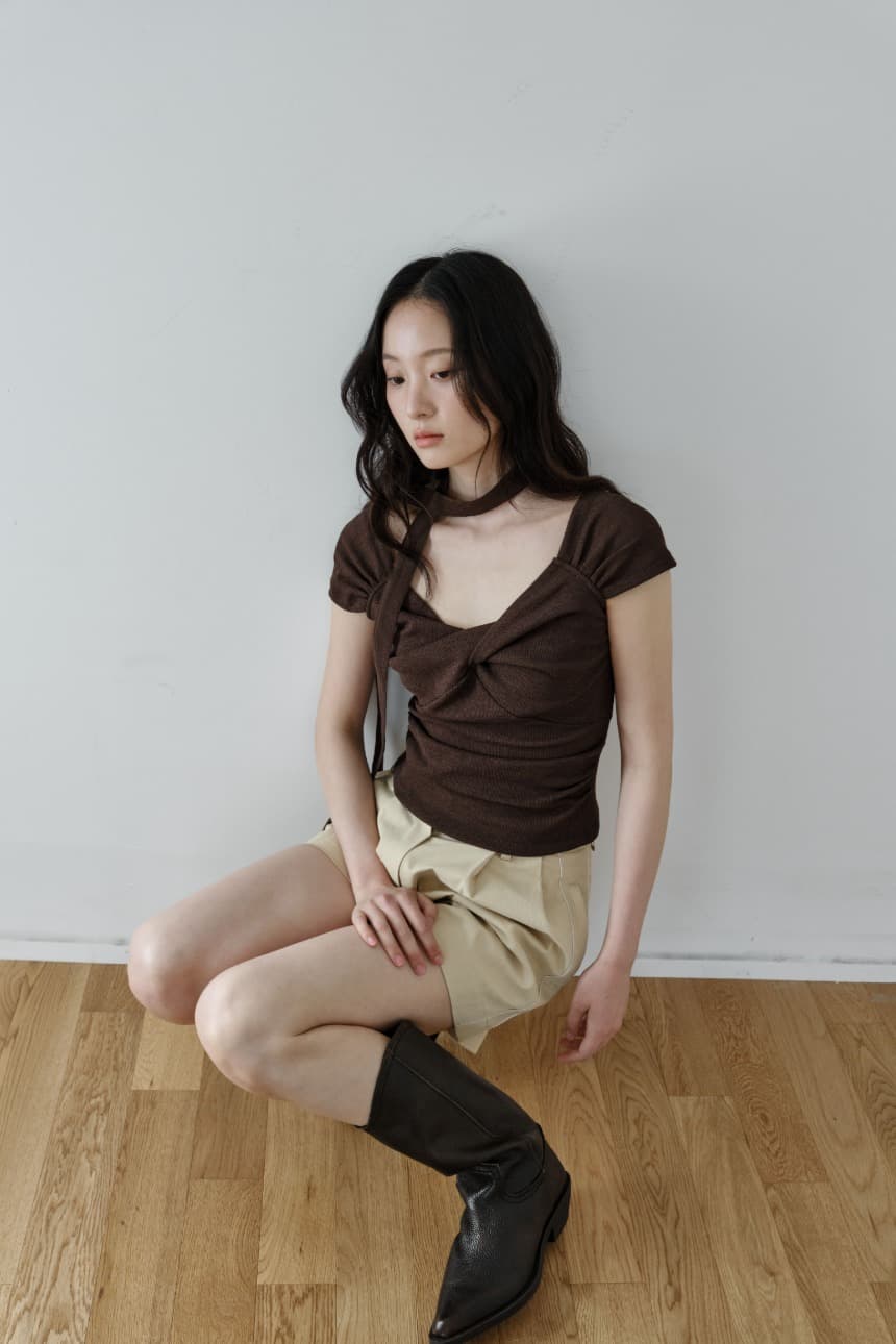 Scarf Twist Top (Brown) — vue 1