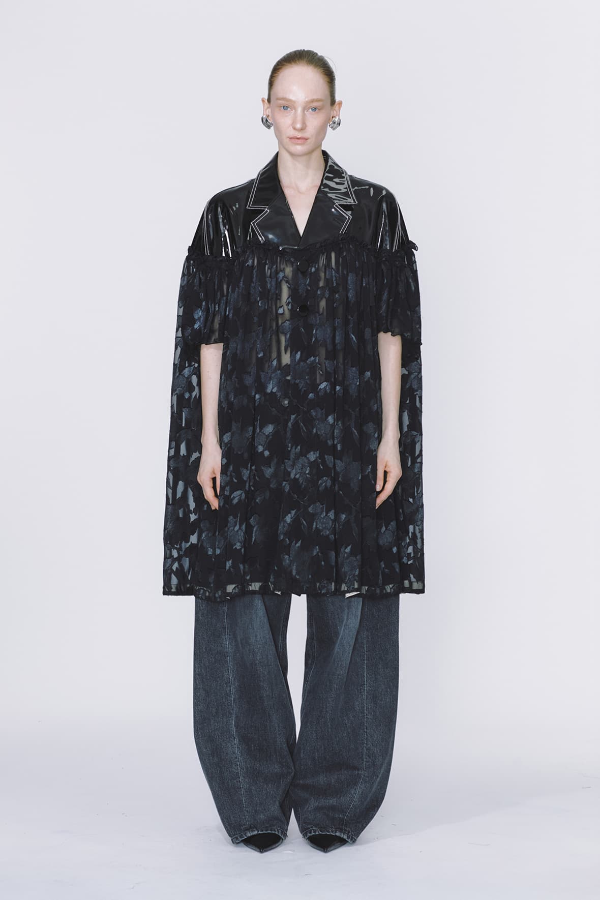 Half And Half Horizontal Ruffel Contrast Fabric Coat