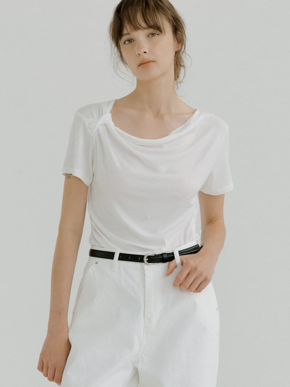 twist strap T-shirt (ivory) orc 6068 — vue 1