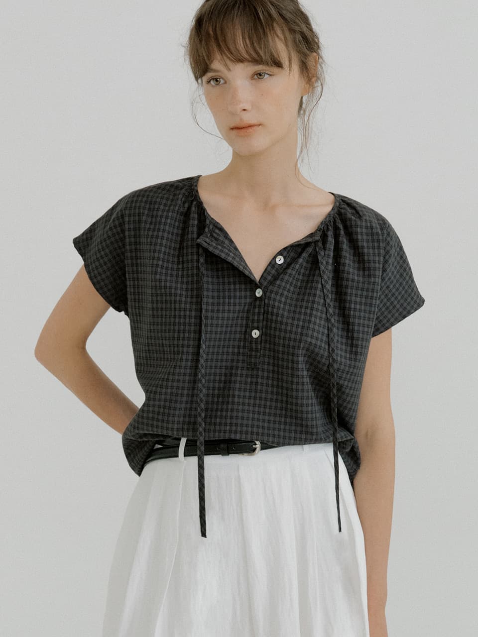 deep henly-neck check blouse (charcoal) orc 6078 — vue 4