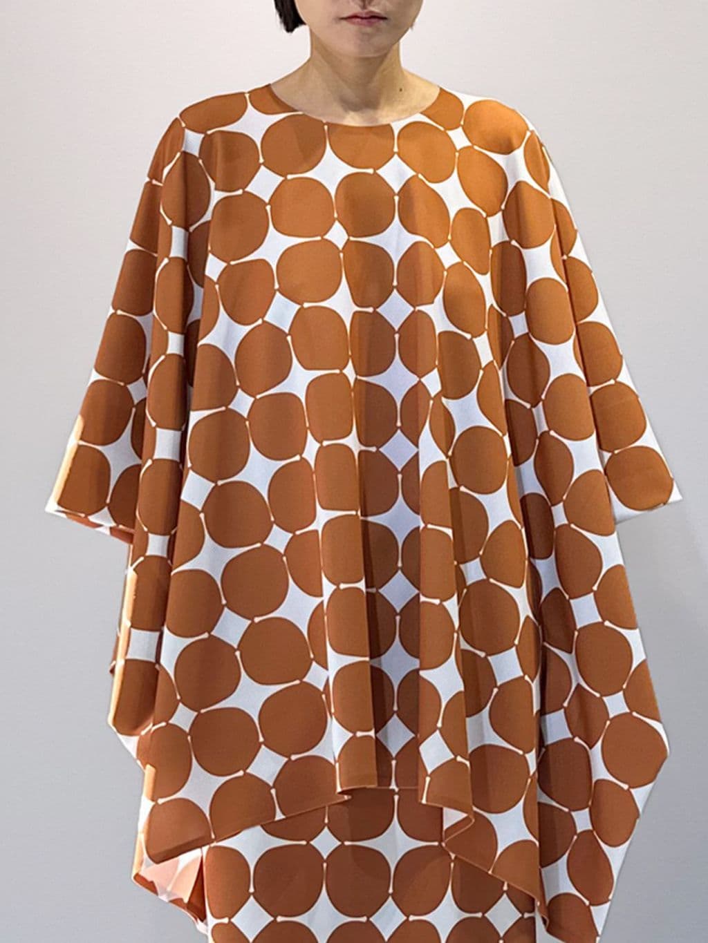Moon Jar Dot Shawl — vue 1