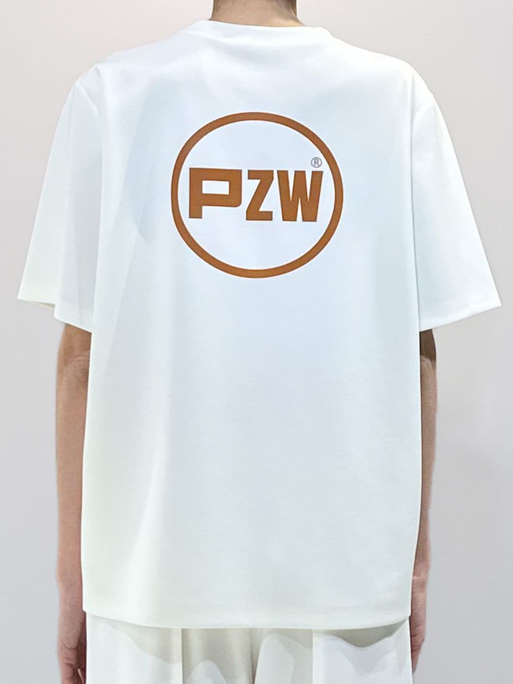 PZW Crewneck Logo T-Shirt — vue 3