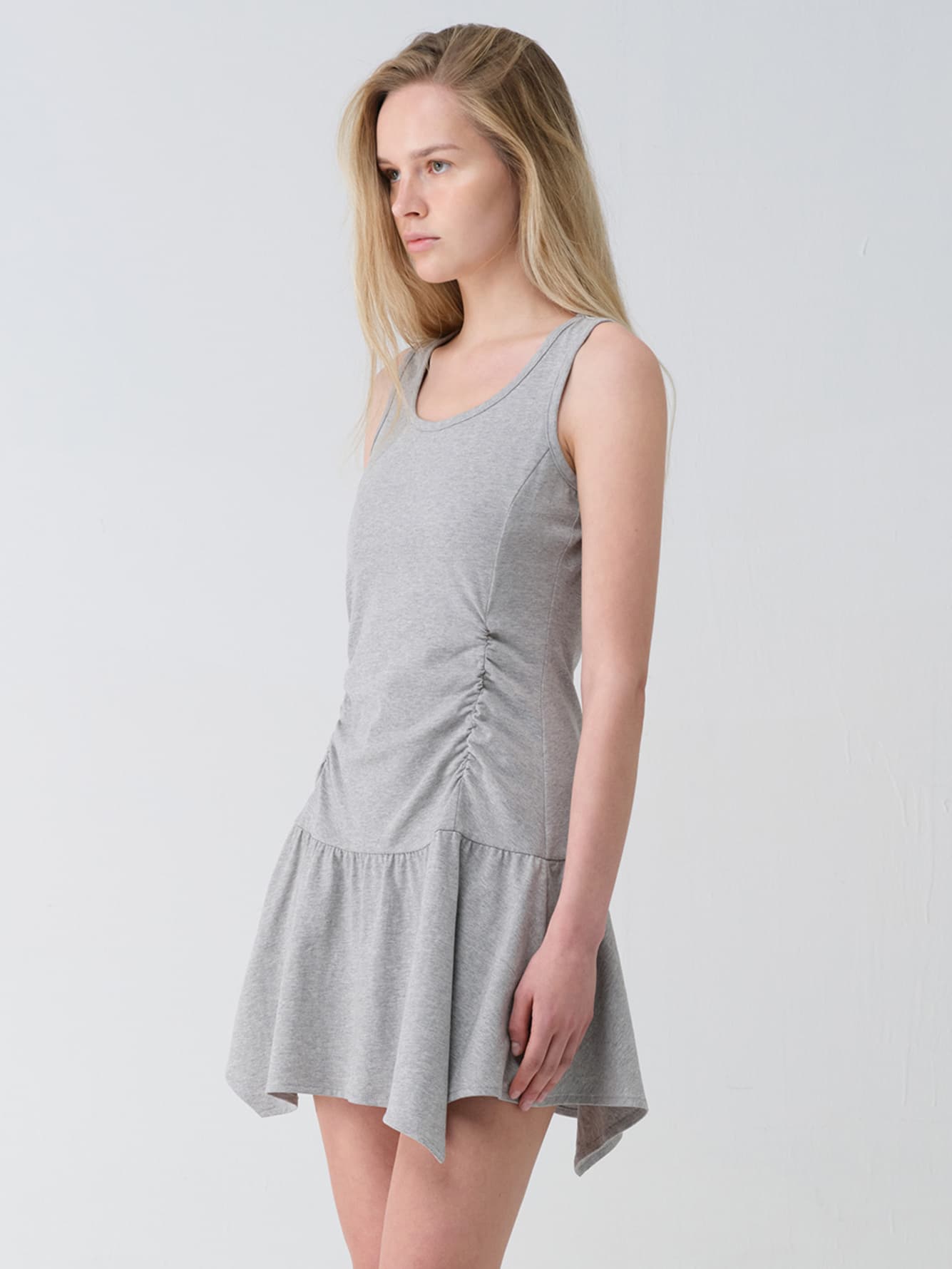 Layered Shirring Sleeveless Dress — vue 2