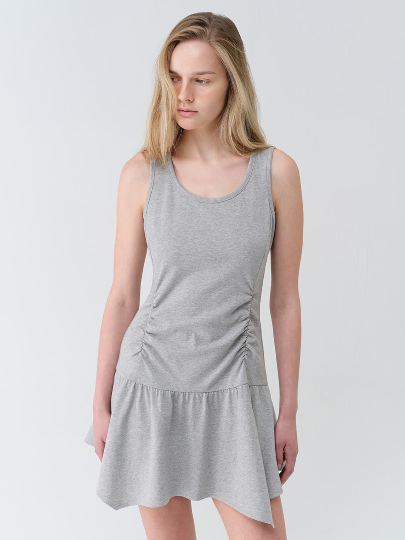 Layered Shirring Sleeveless Dress — vue 3