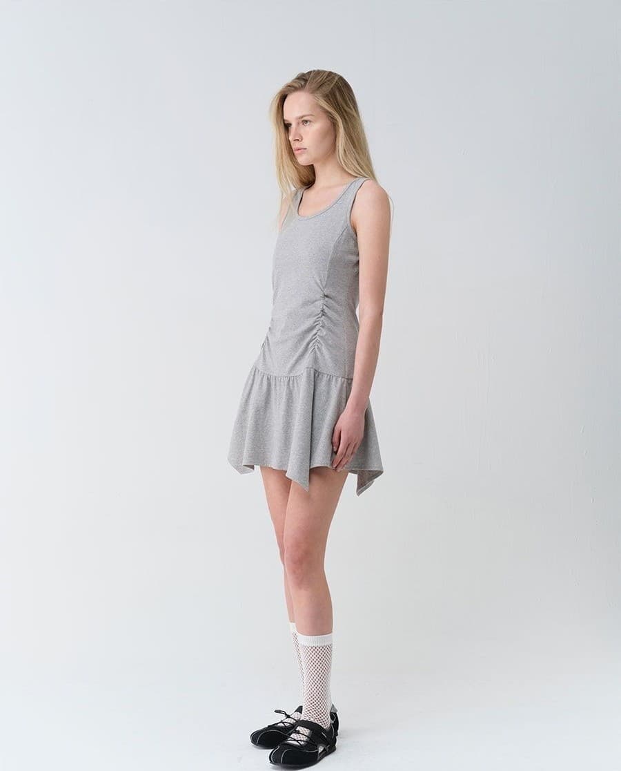 Layered Shirring Sleeveless Dress — vue 5