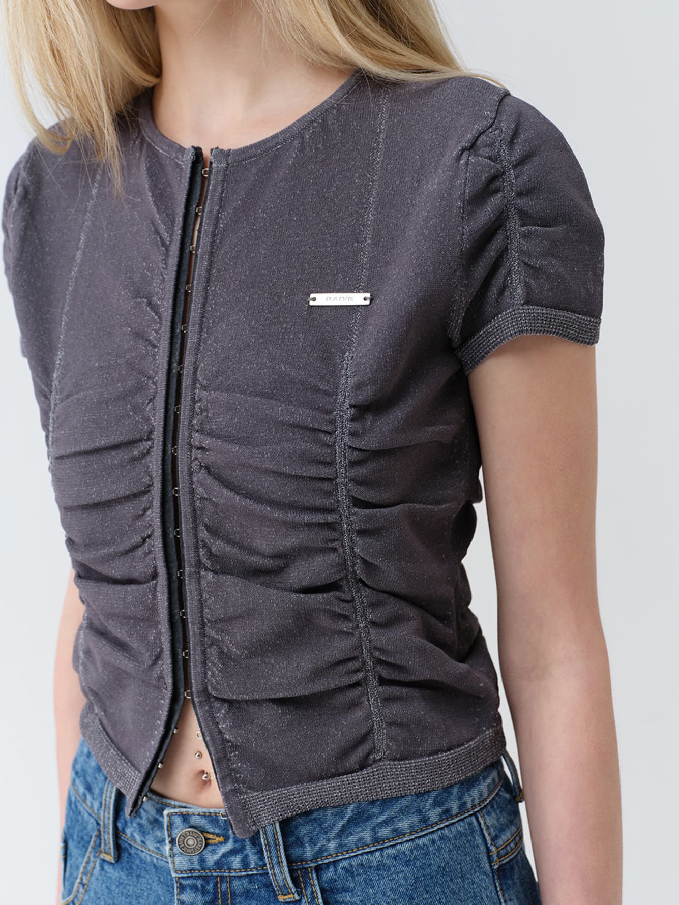 Hook-Front Shirring Knit Cardigan — vue 1