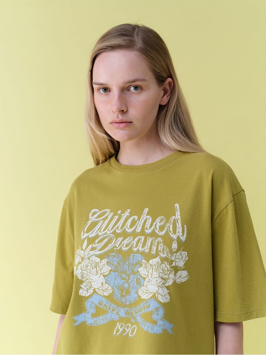 Rose Glitched Dream Graphic T-shirts — vue 3