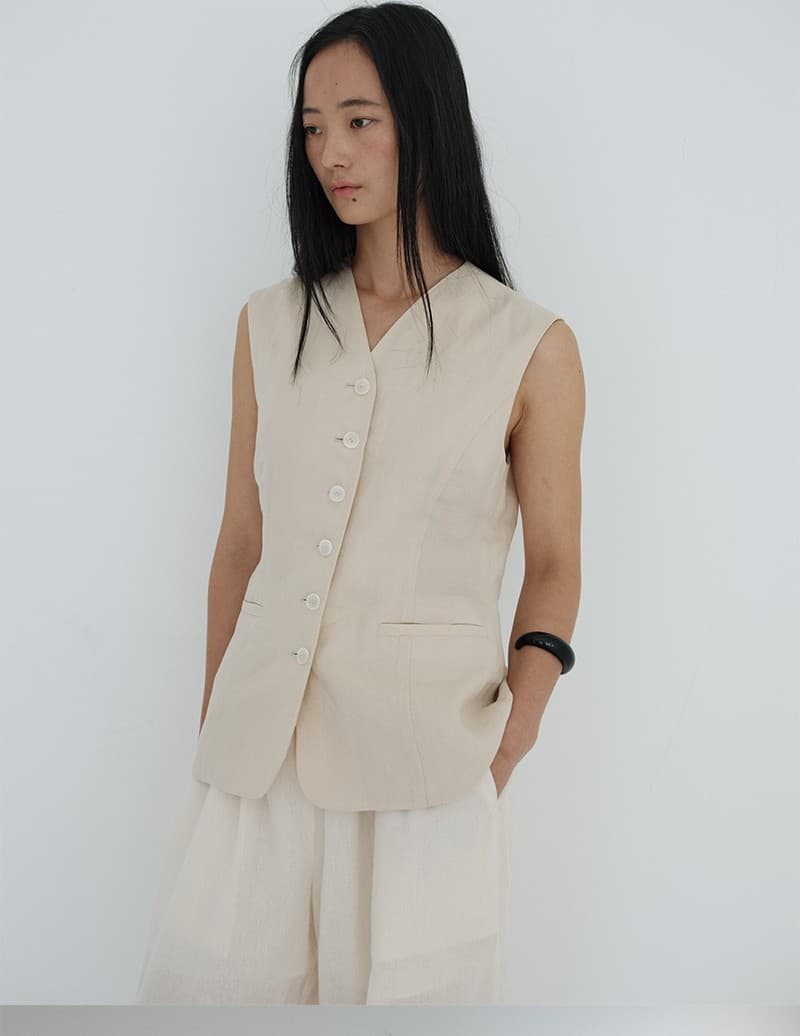 Tailored Vest (Black) — vue 8