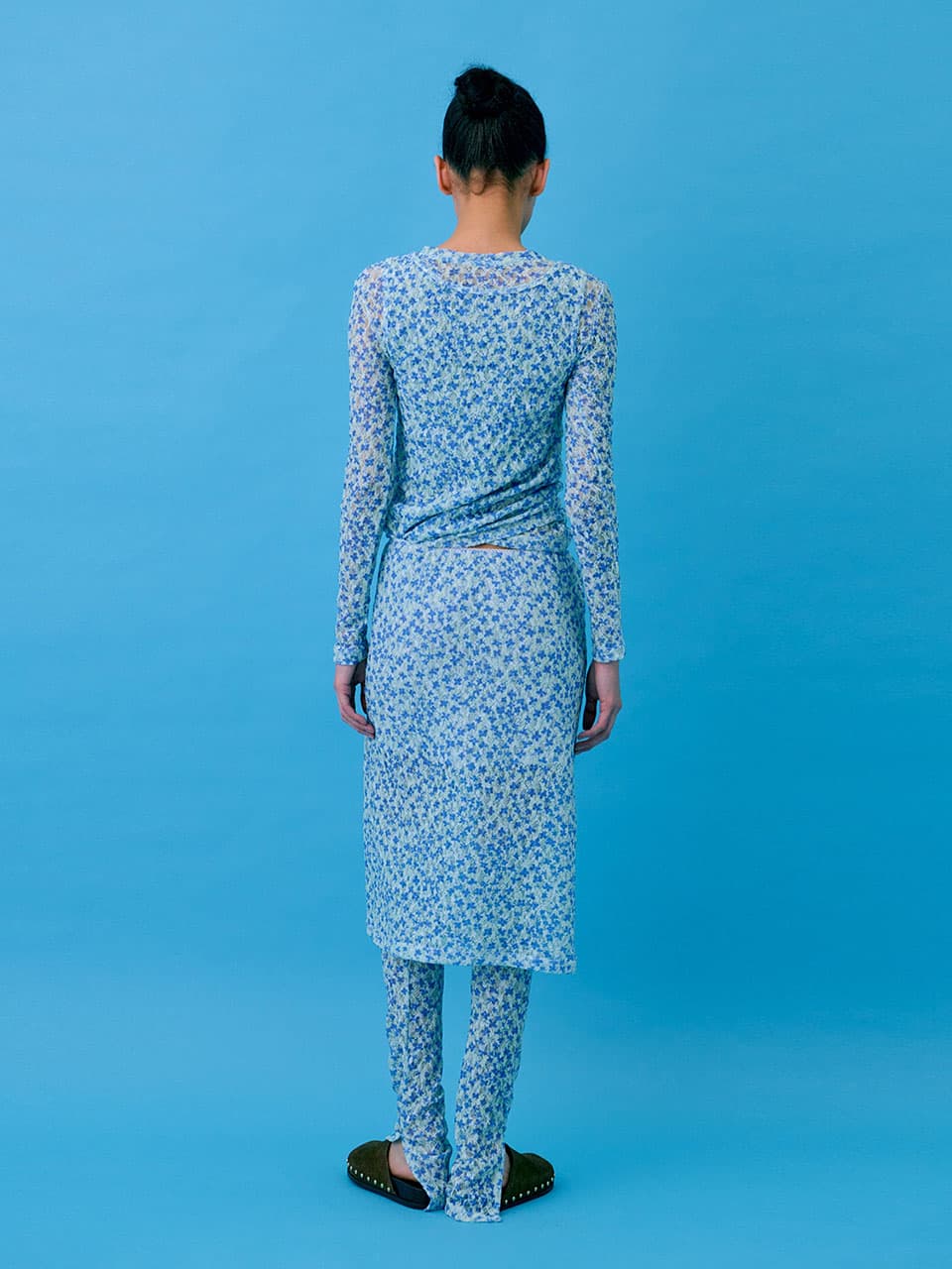Floral Skirt — Light Blue — vue 3