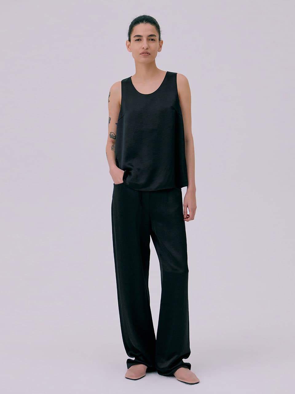 Back Yoke Straight Pants — Black — vue 1