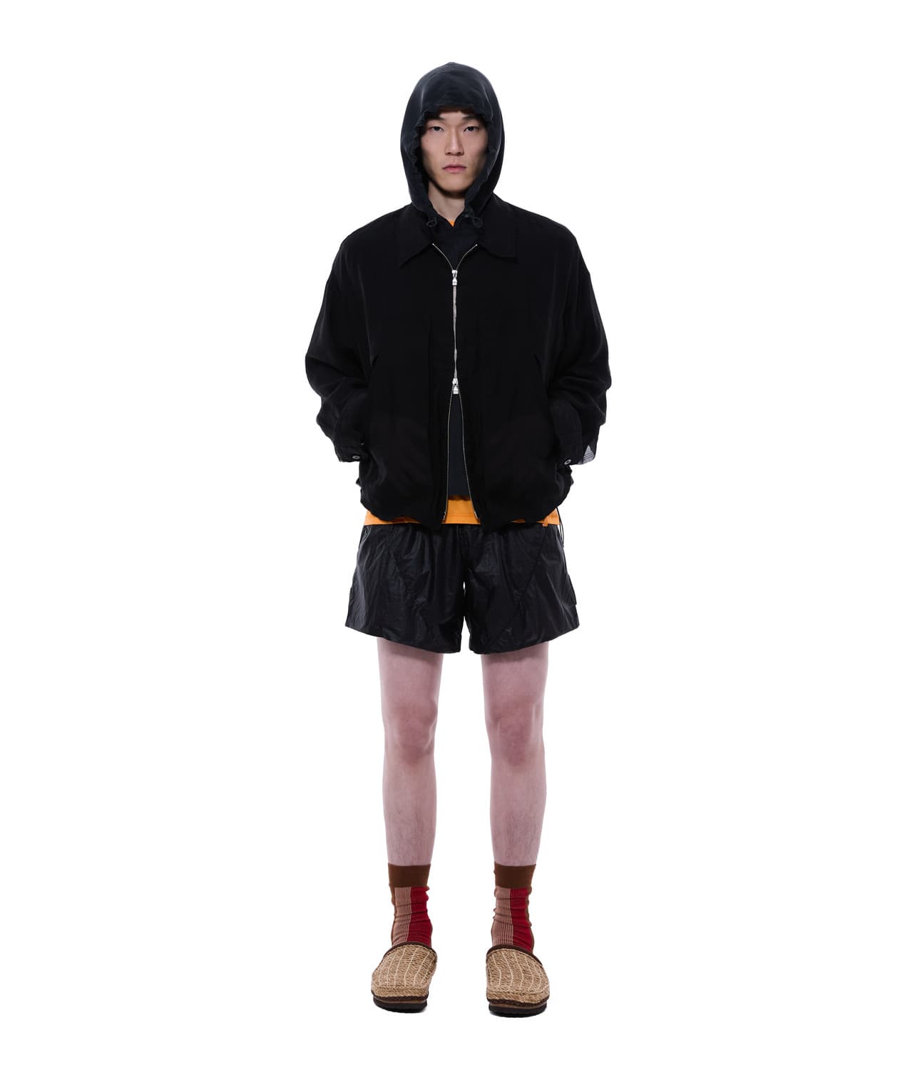 EP.9 01 Hoodie — Black — vue 3