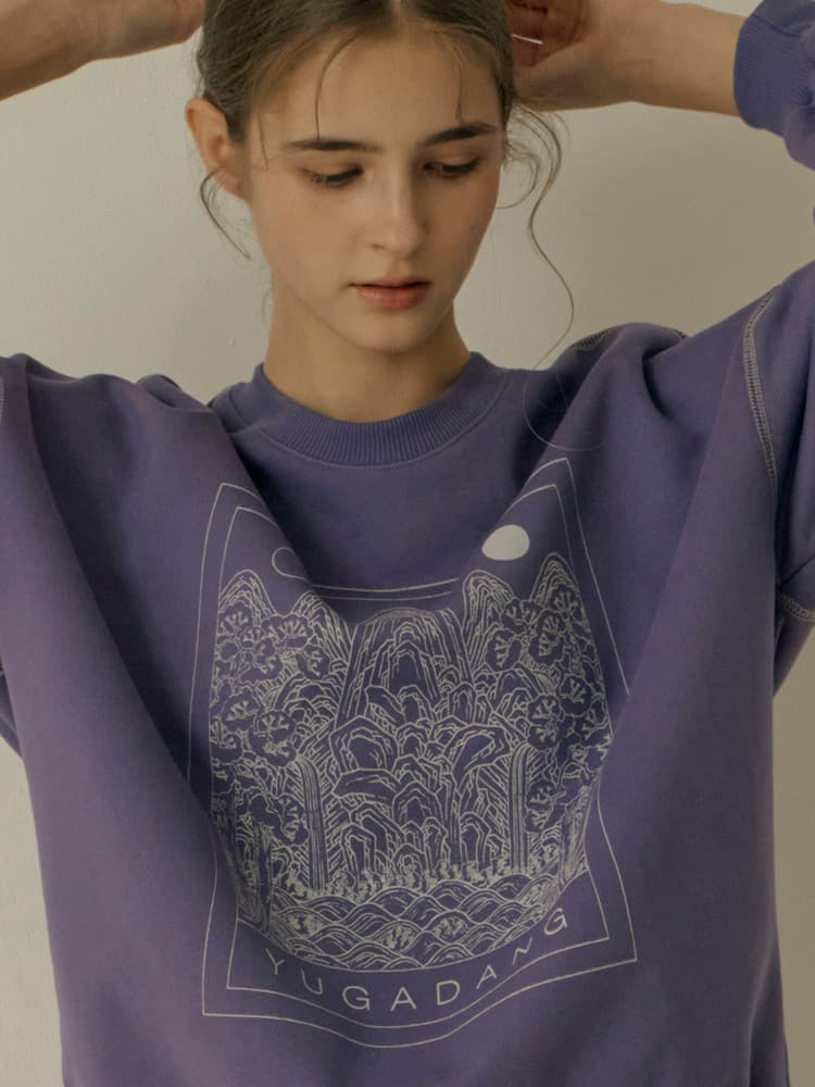 Sun, Moon and Five Peaks Sweatshirt (Purple) — vue 4
