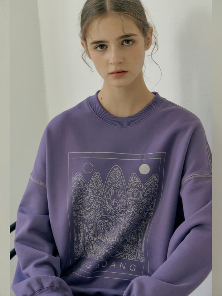 Sun, Moon and Five Peaks Sweatshirt (Purple) — vue 5