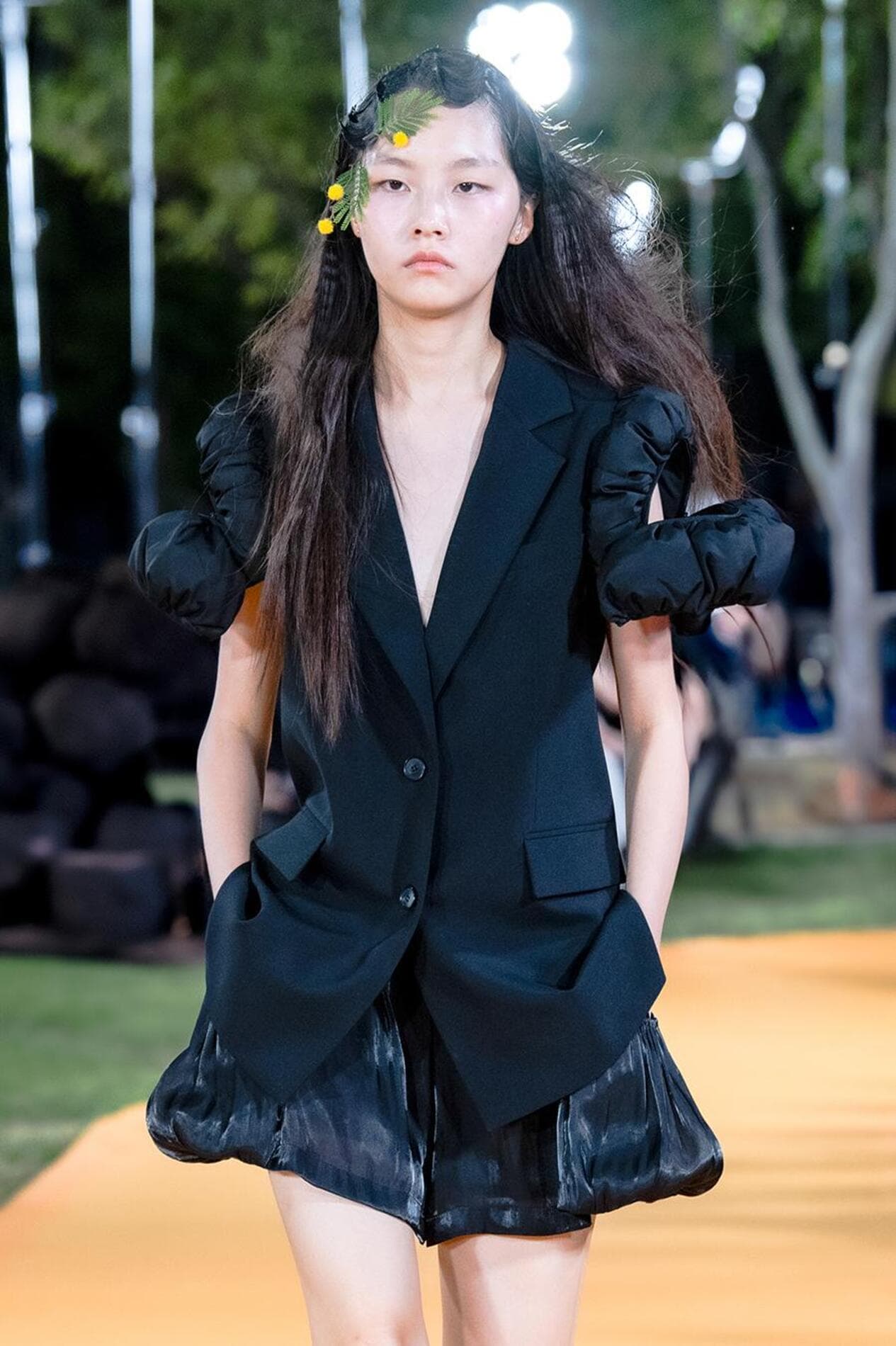 Puff Sleeveless Blazer — vue 8