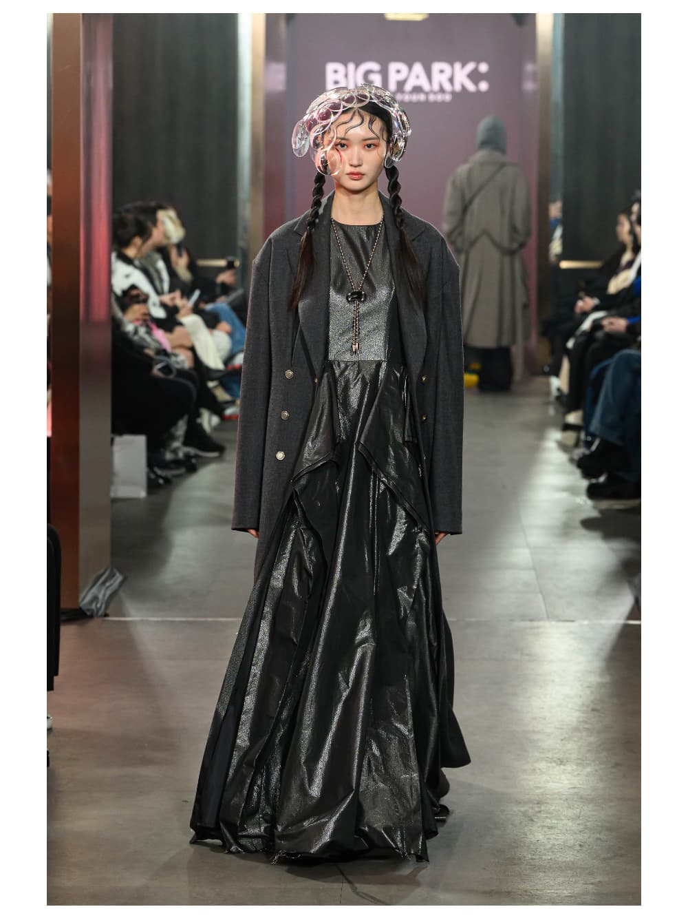 GreyMelange Tuck Maxi Coat — vue 2