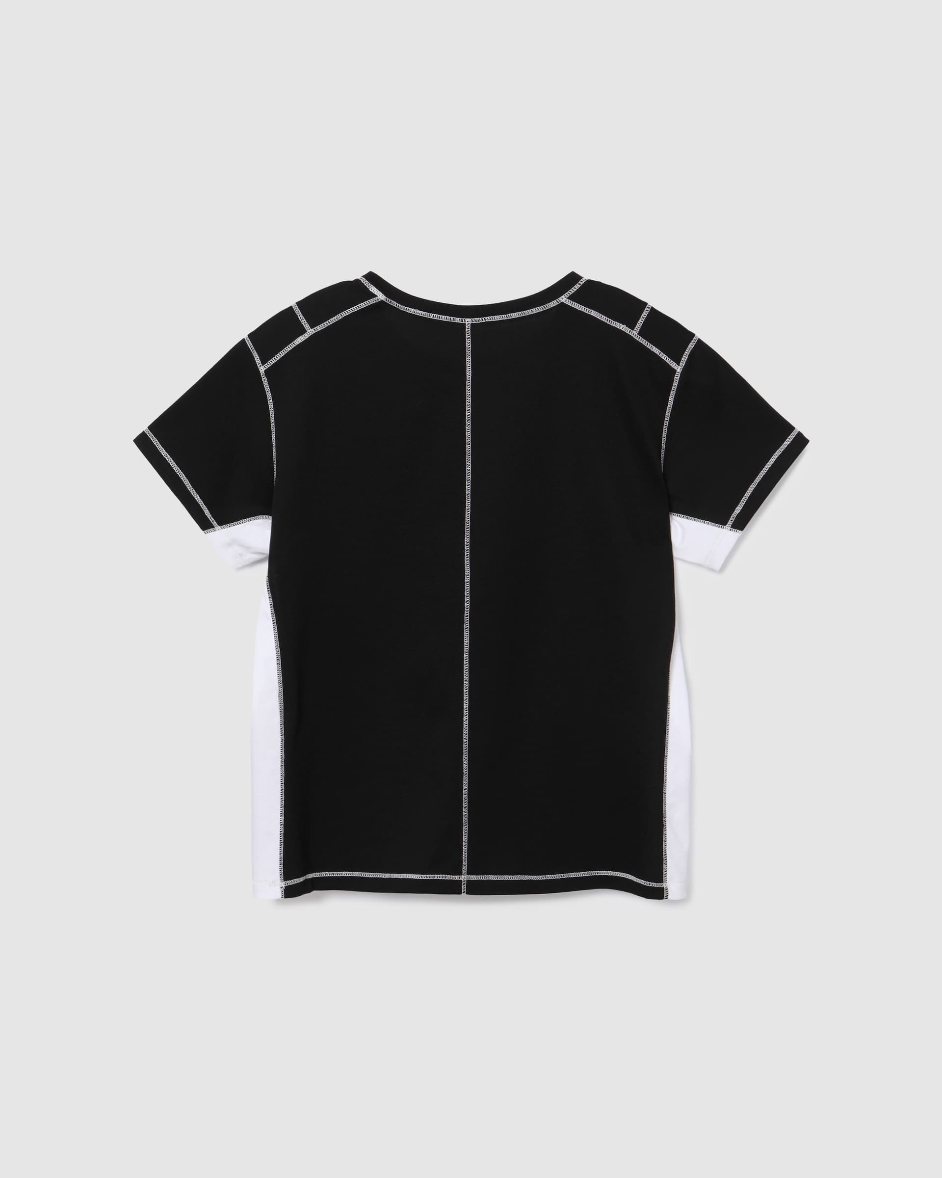 Color Block Panel Half T-Shirt Black — vue 3