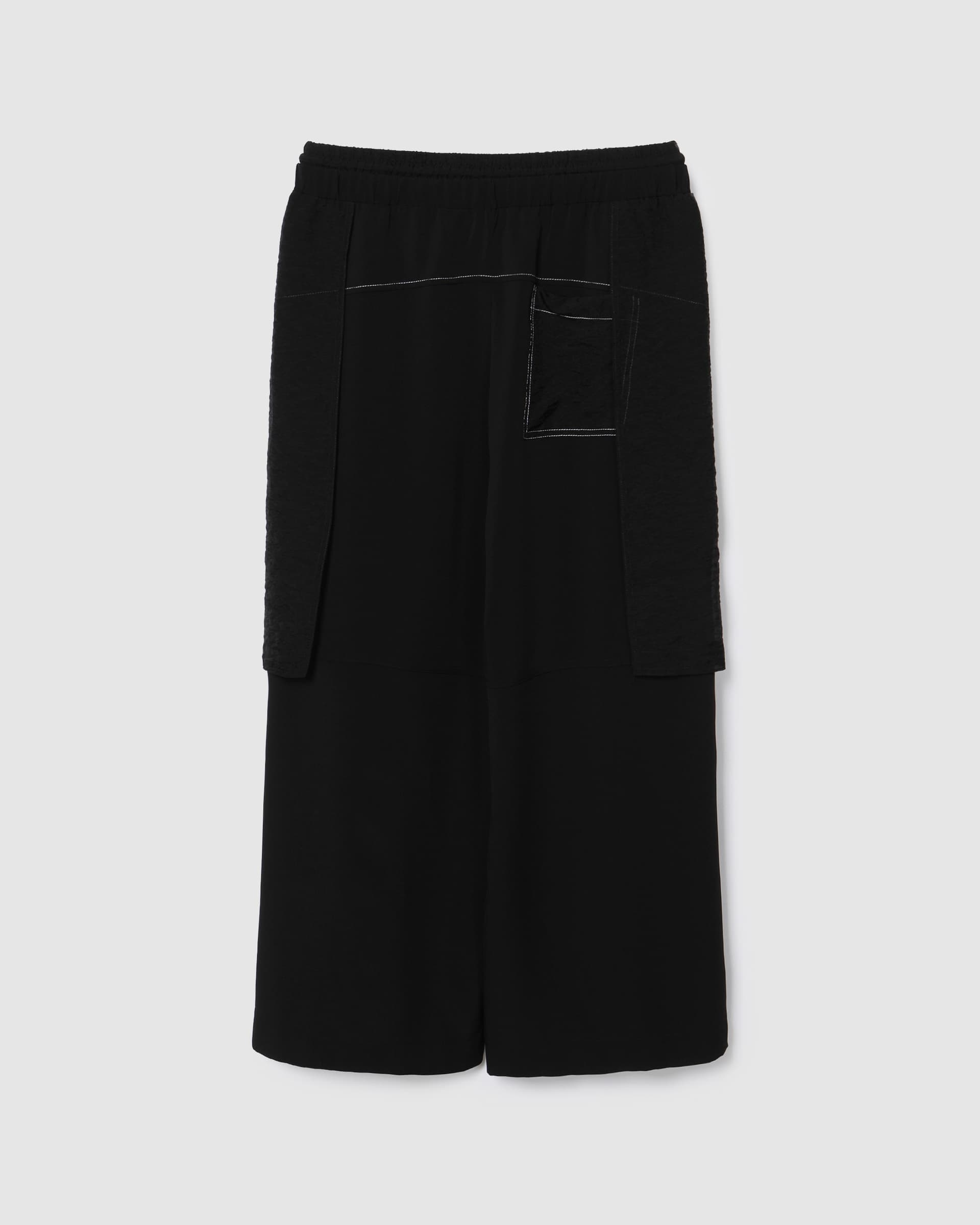 Contrast Stitch Pants Black — vue 3