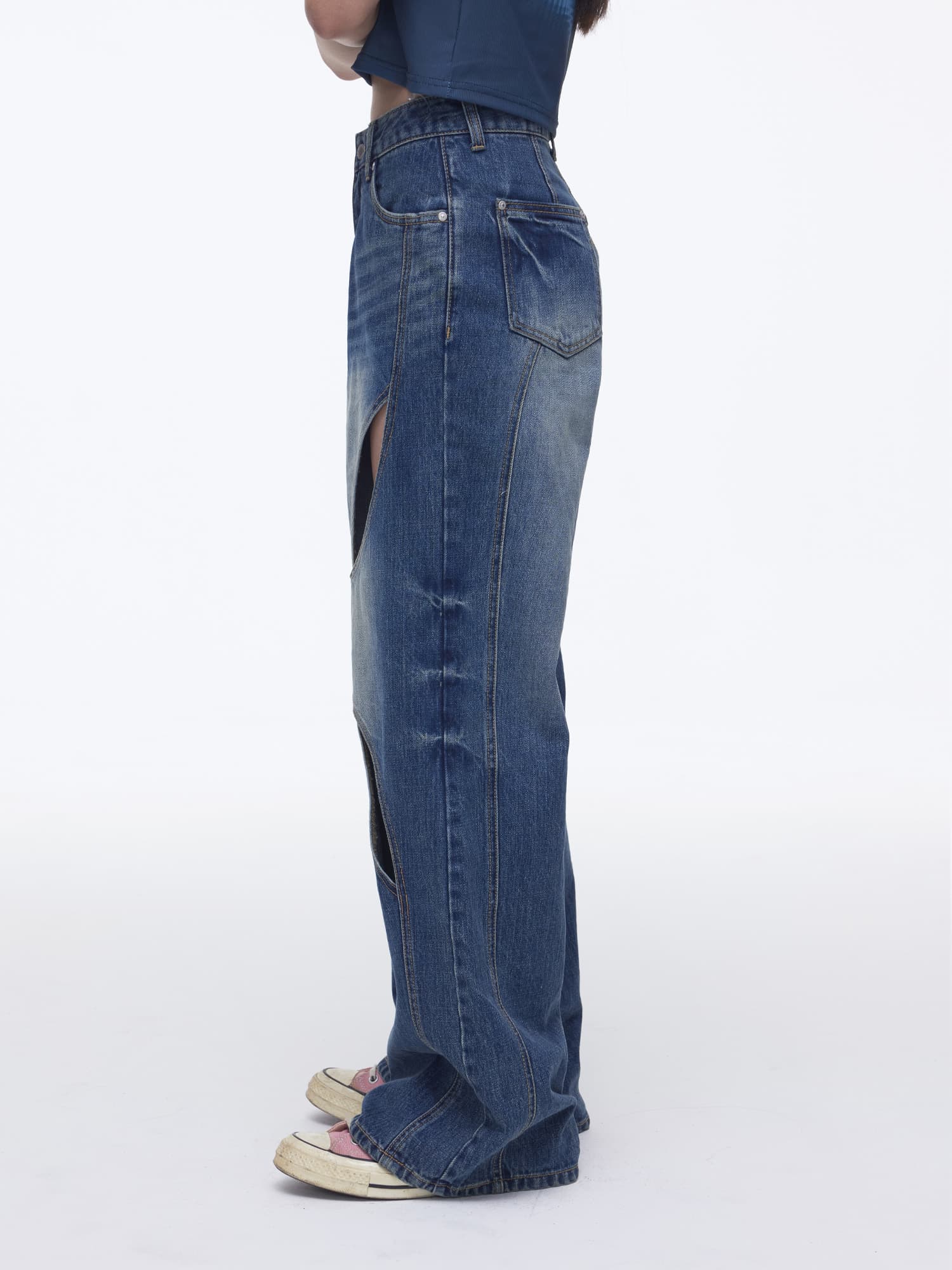 Cat Eye Cut out denim pants — vue 3