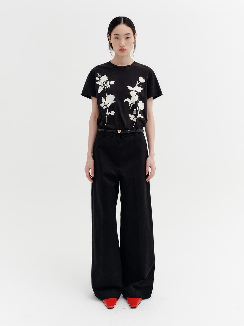 Embroidered Detail Pocket Pants - Black — vue 2
