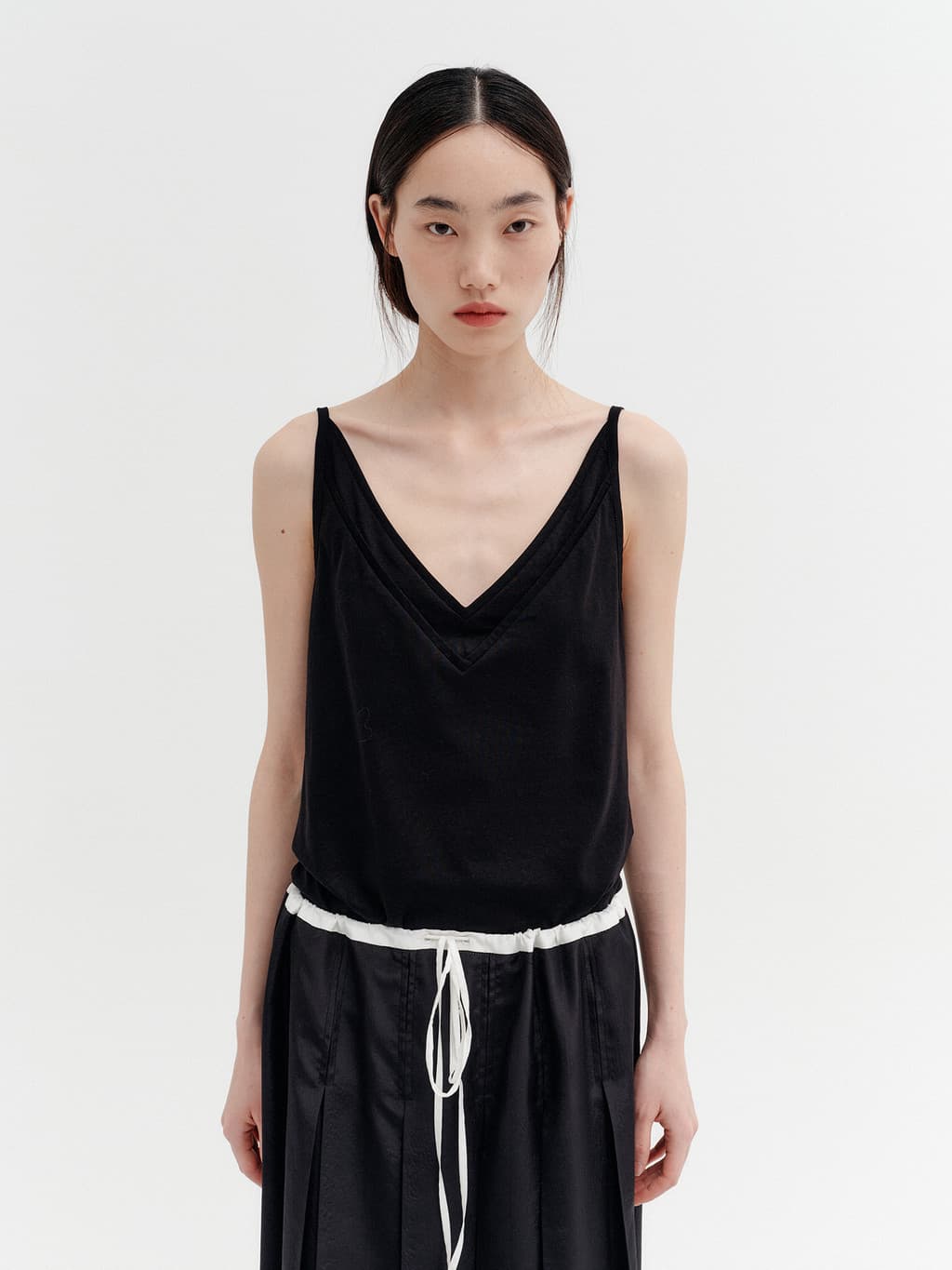 Double V-Neck Panel Sleeveless - Black — vue 2