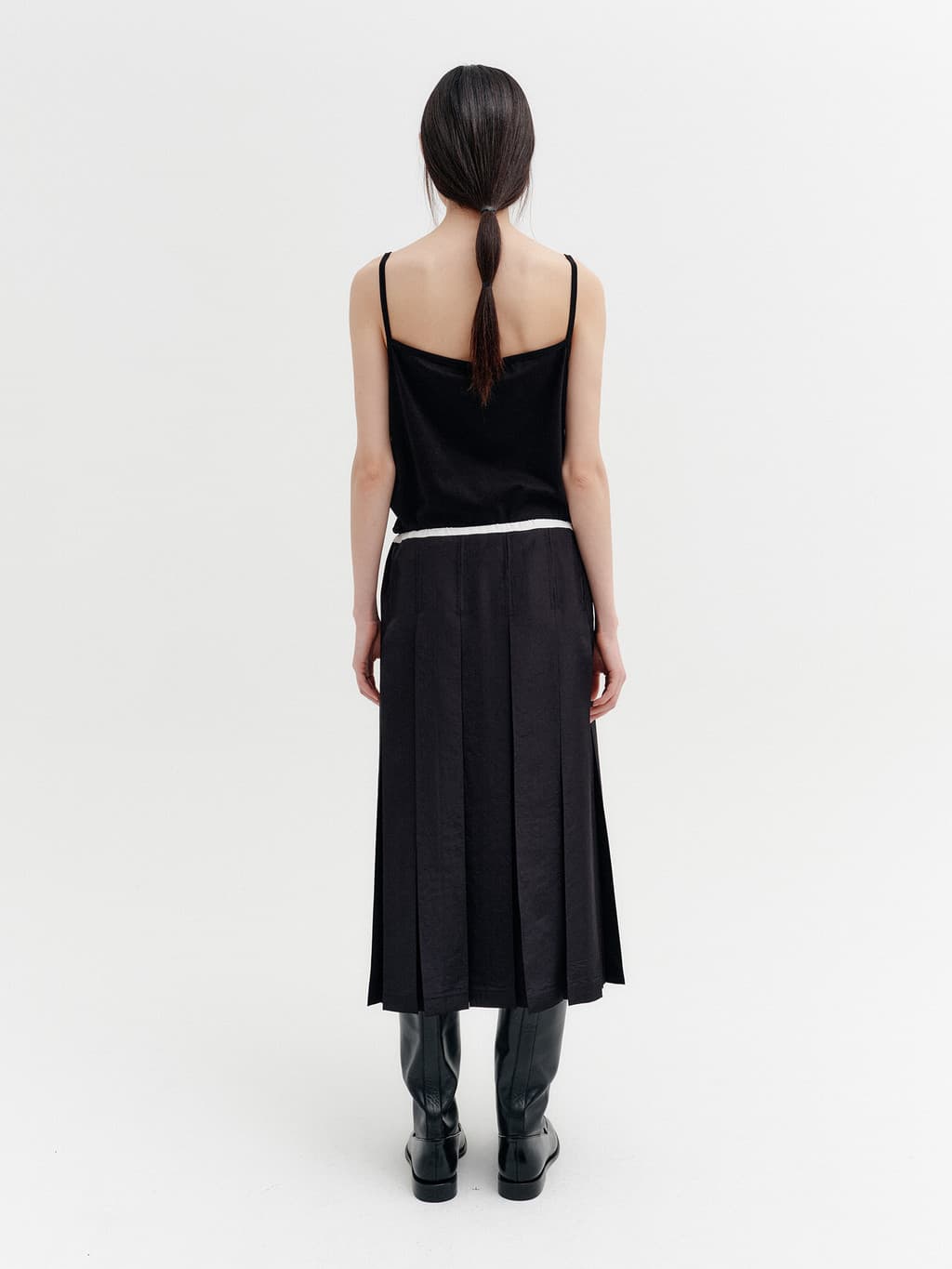Double V-Neck Panel Sleeveless - Black — vue 7