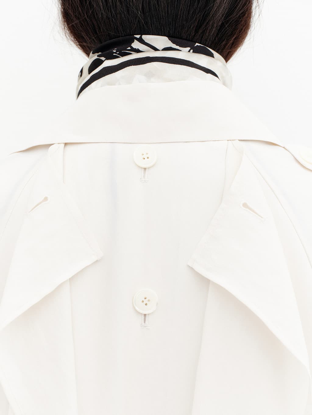 Layered Collar Trench Coat - Ivory — vue 9