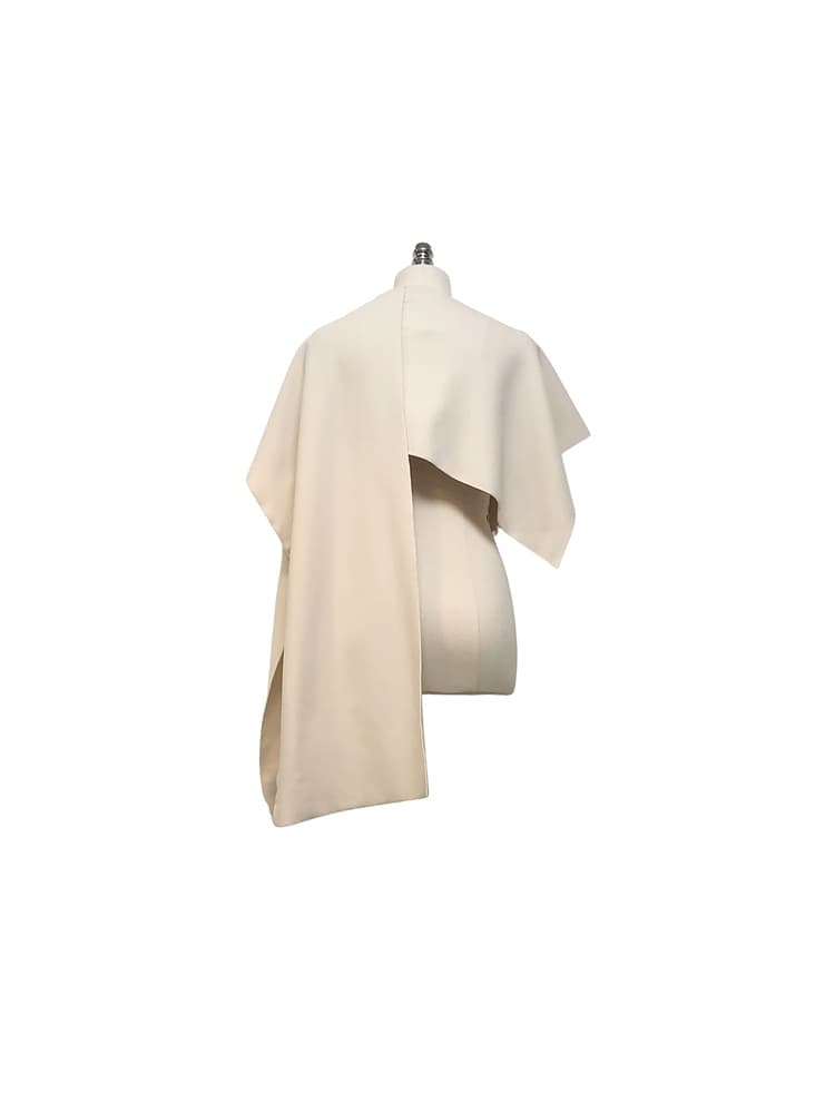 GDeL Less Line Asymmetric Cape (Cream) — vue 13