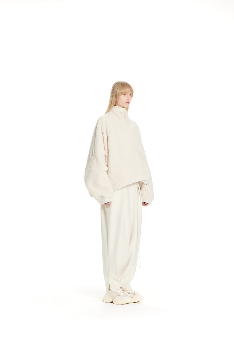 GDeL Mini Boucle Diagonal Zip-Up Cardigan (Cream) — vue 9