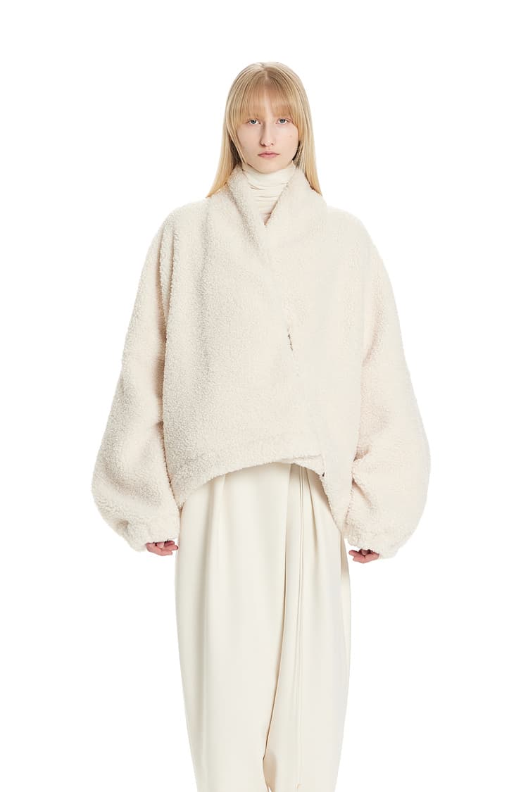 GDeL Mini Boucle Diagonal Zip-Up Cardigan (Cream) — vue 1