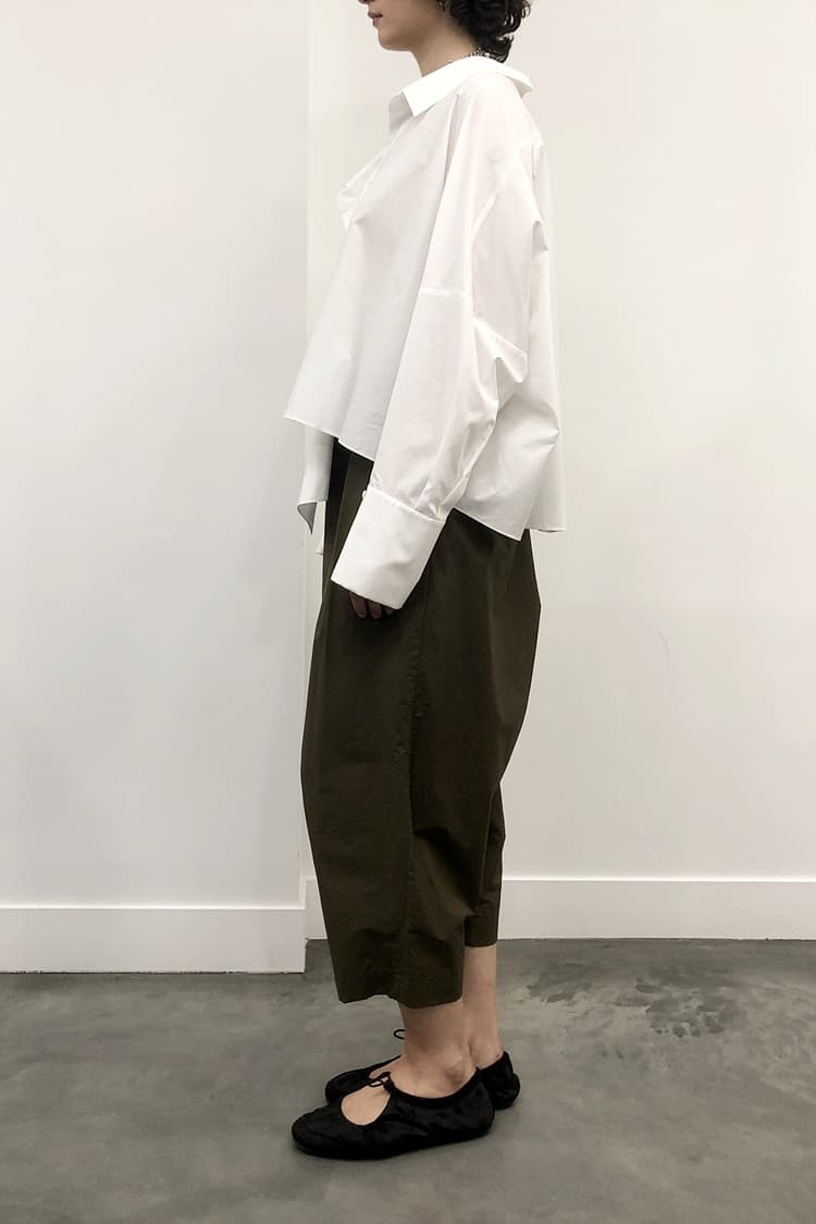 GDeL Asymmetrical Wide Shirt (White) — vue 4