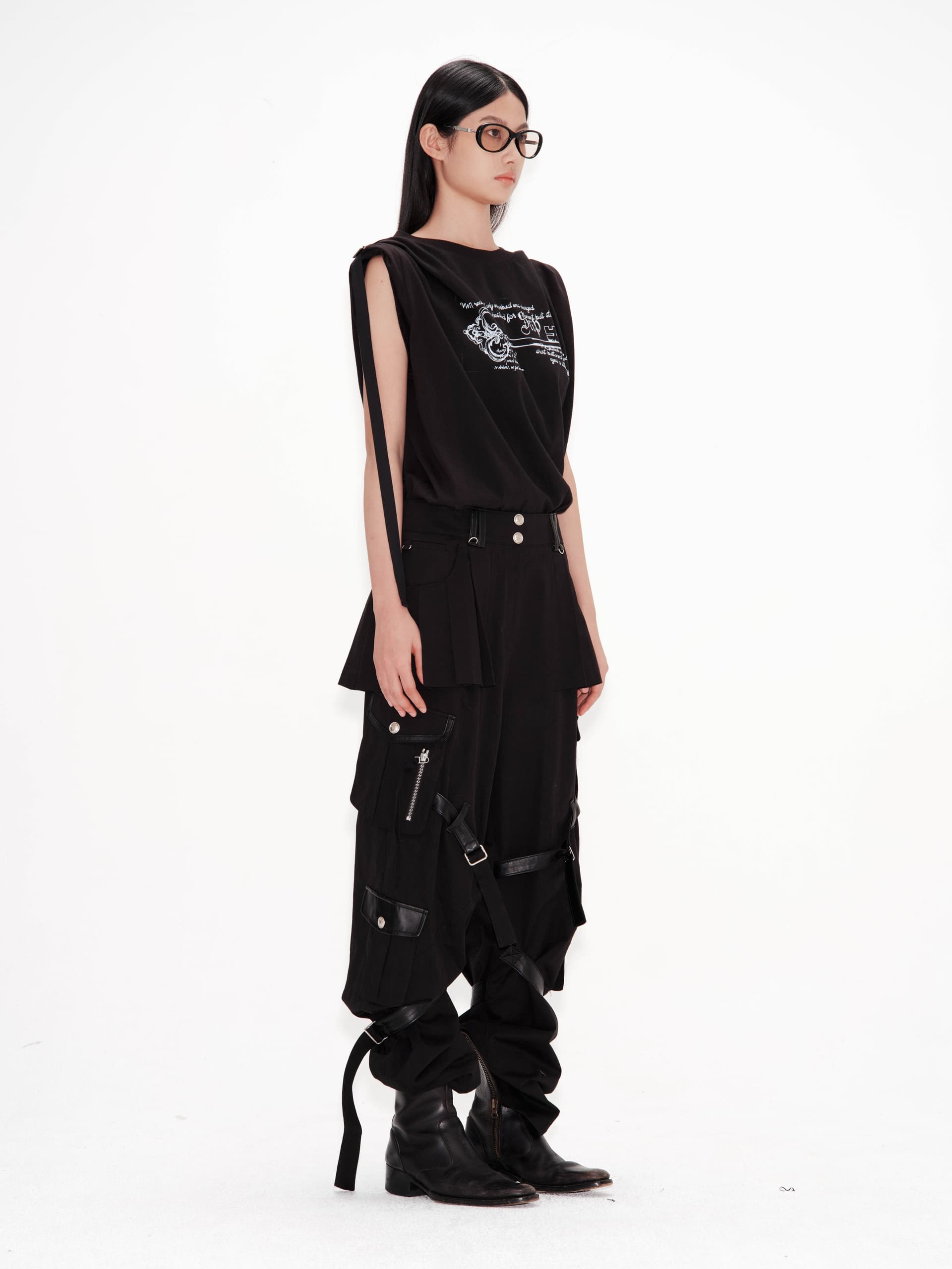 Pleated Skirt Cargo Pants — vue 2