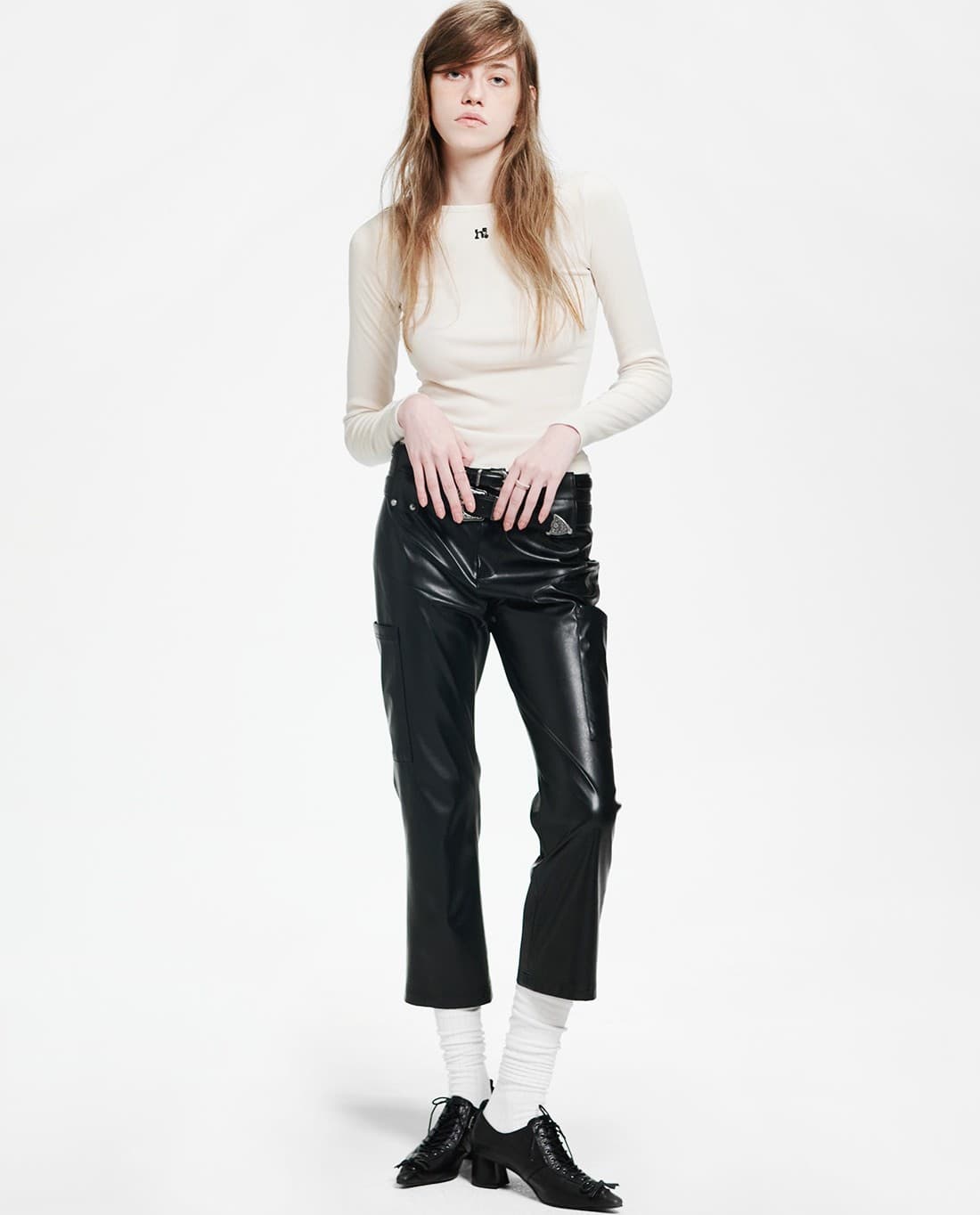 Holy Black Symbol Long Sleeve _ ivory — vue 3