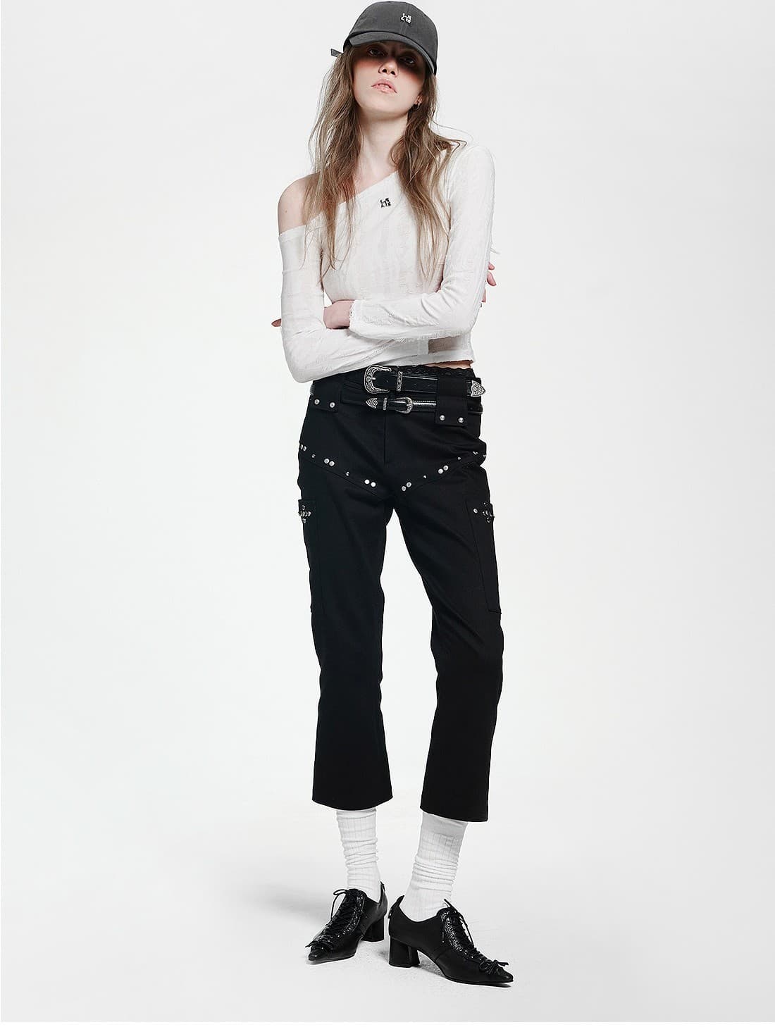Holy Symbol Ripped Off-shoulder Top_WHITE — vue 4