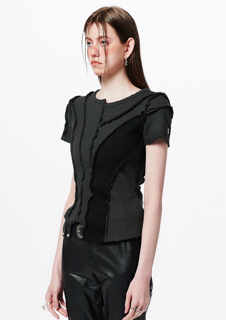 Asymmetric Layered Wave Cut T-Shirt — vue 1