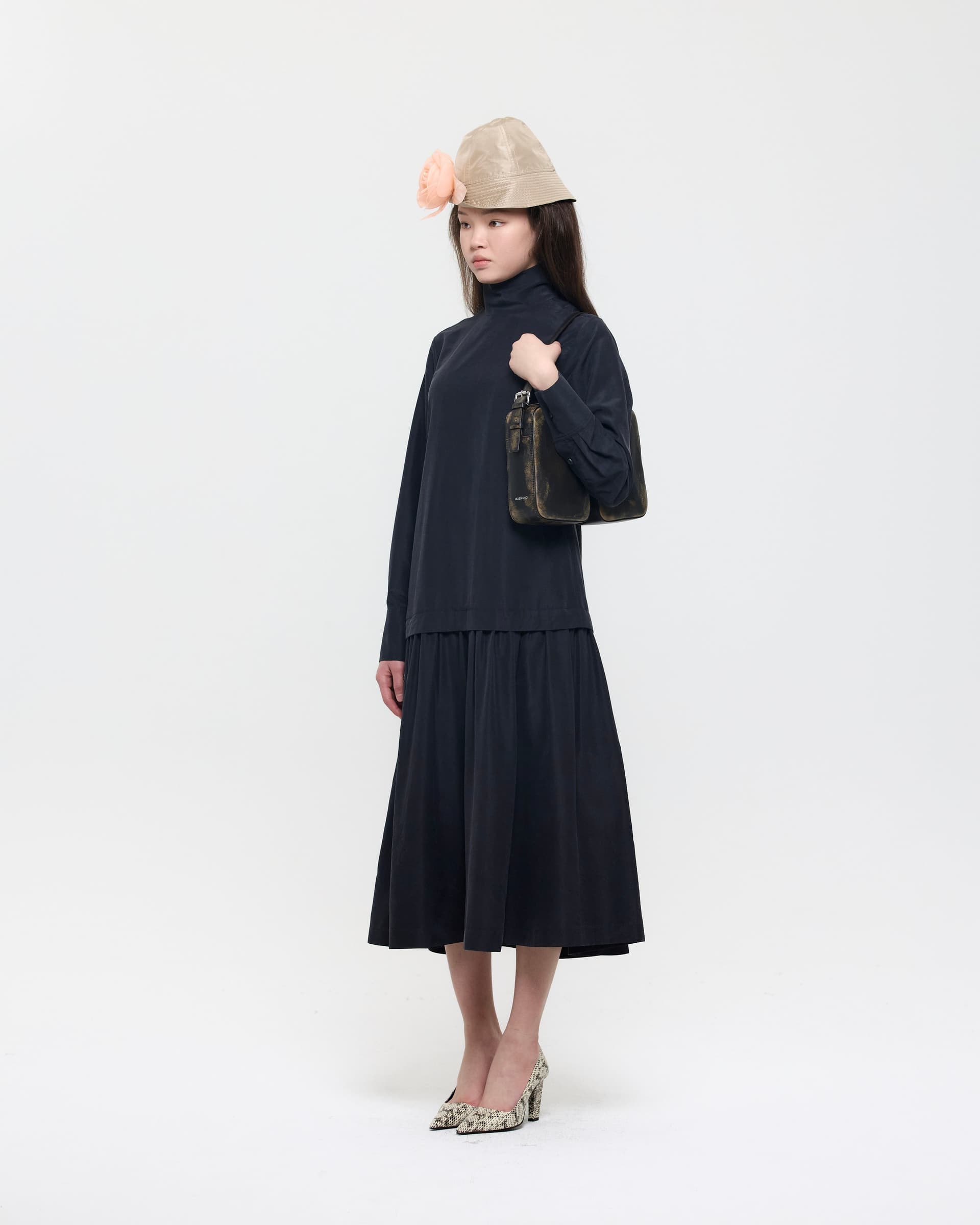 Black Silk Long High Neck Dress — vue 2