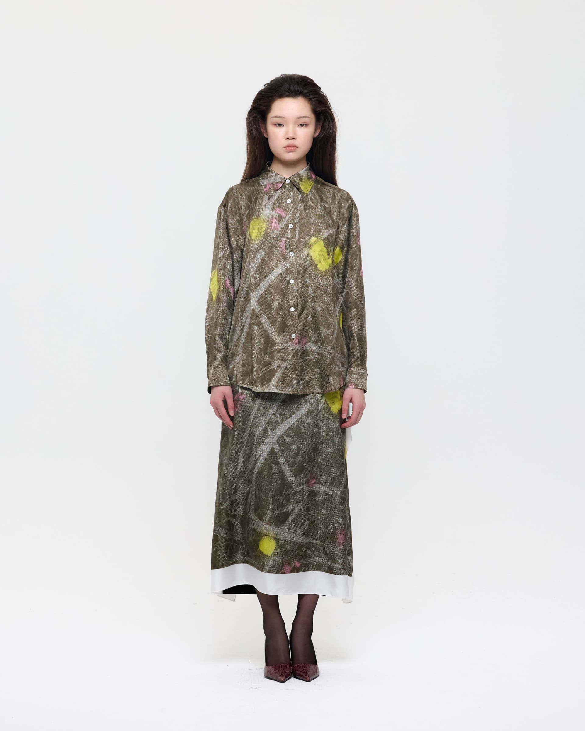 Olive Green Evening Primrose Flag Skirt — vue 3