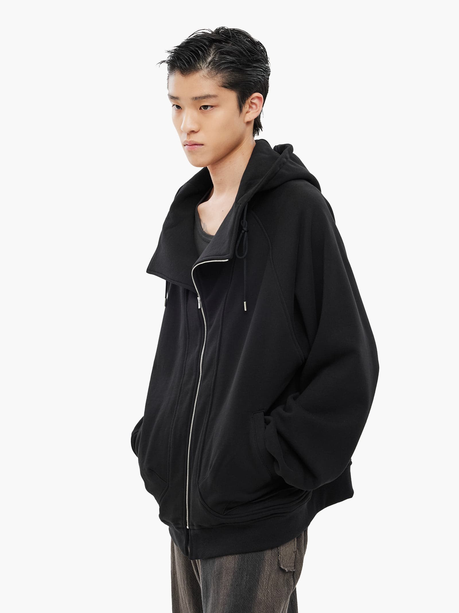 Asymmetric Zip-Up Hoodie - Black — vue 4
