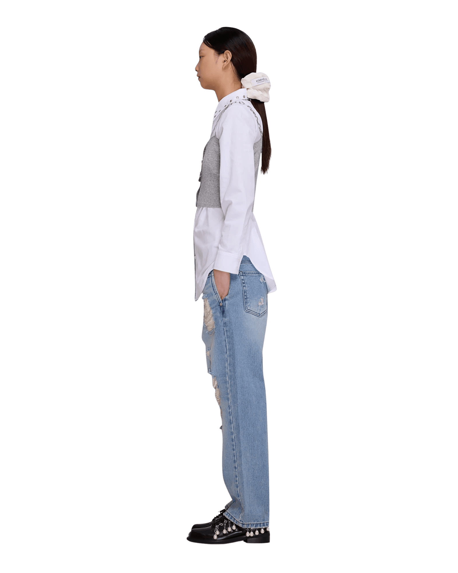 Chain Embellishment Destroyed Jeans (Black) — vue 3