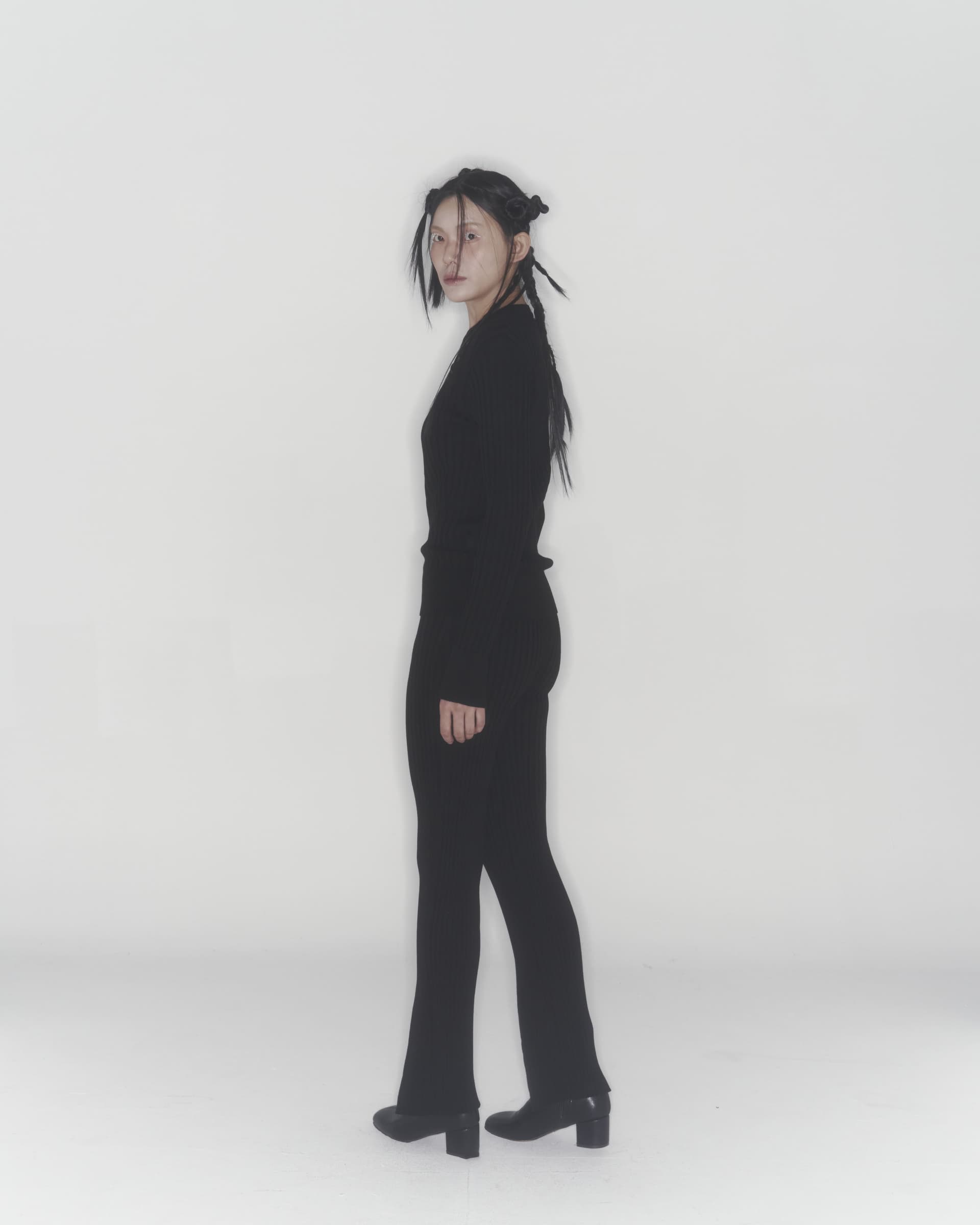 Ribbed Knit Sweater (Black) — vue 8