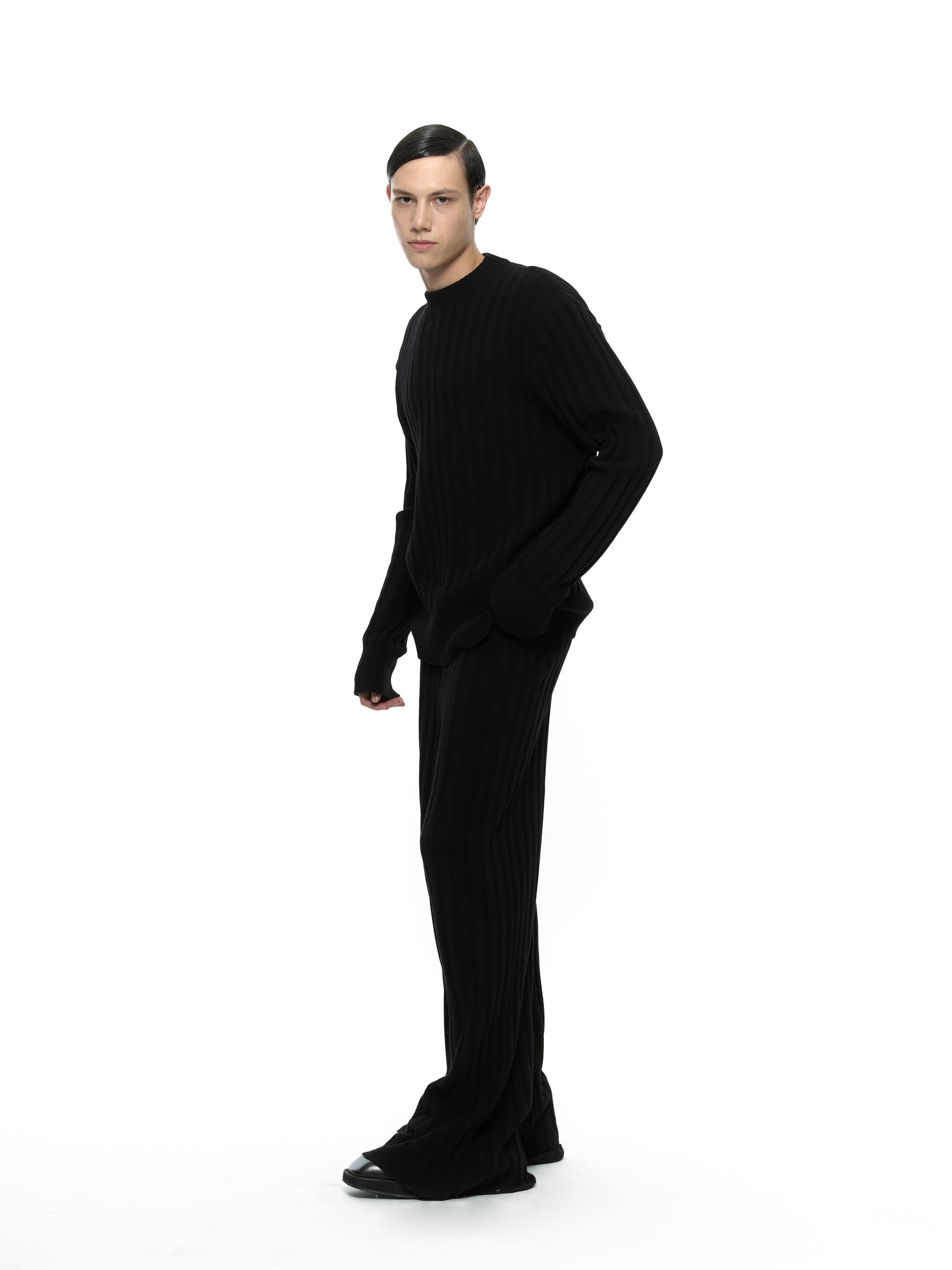Merino Wool Sweater (Black) — vue 10