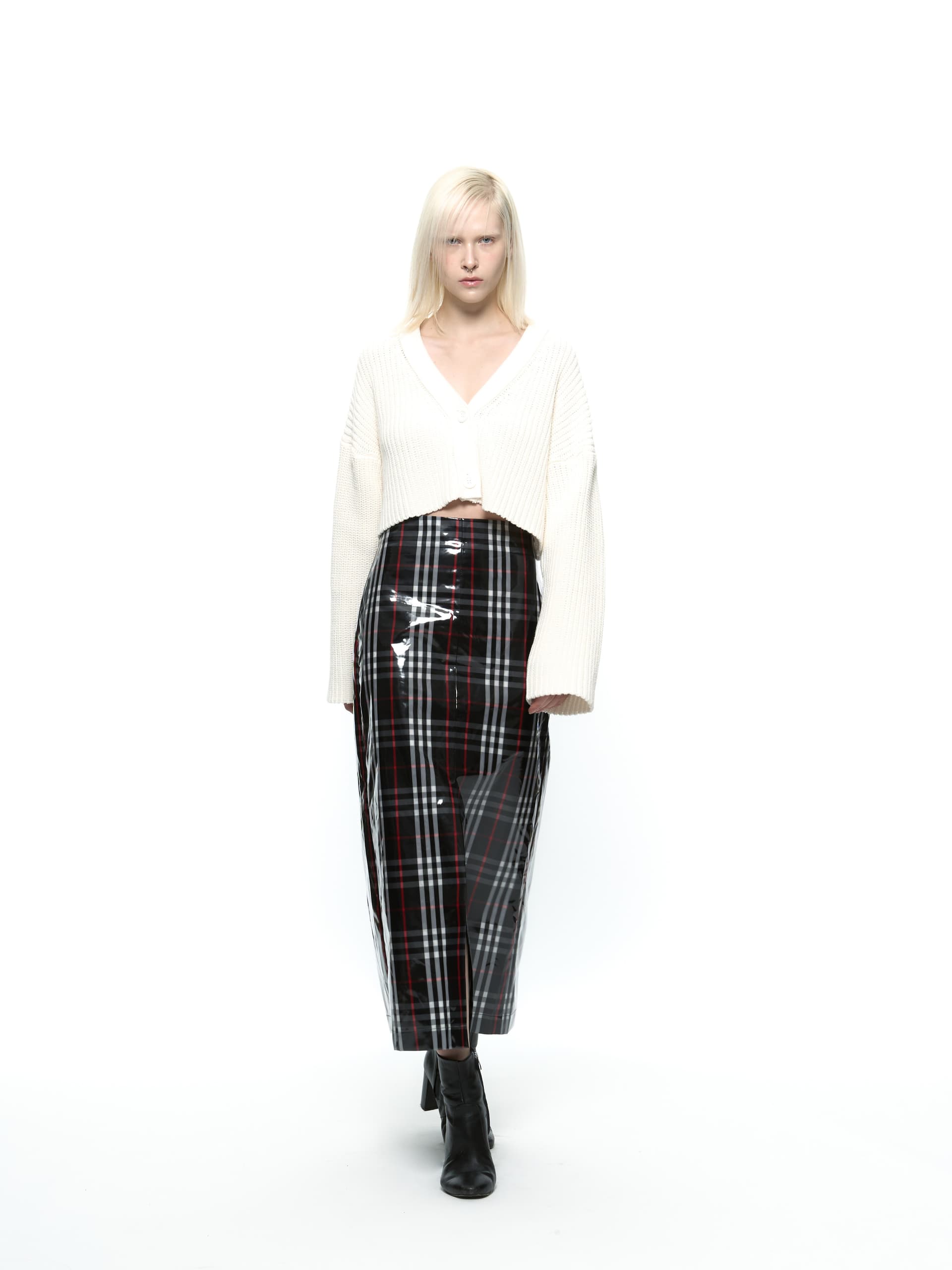 Heart Crop Cardigan (Red) — vue 10