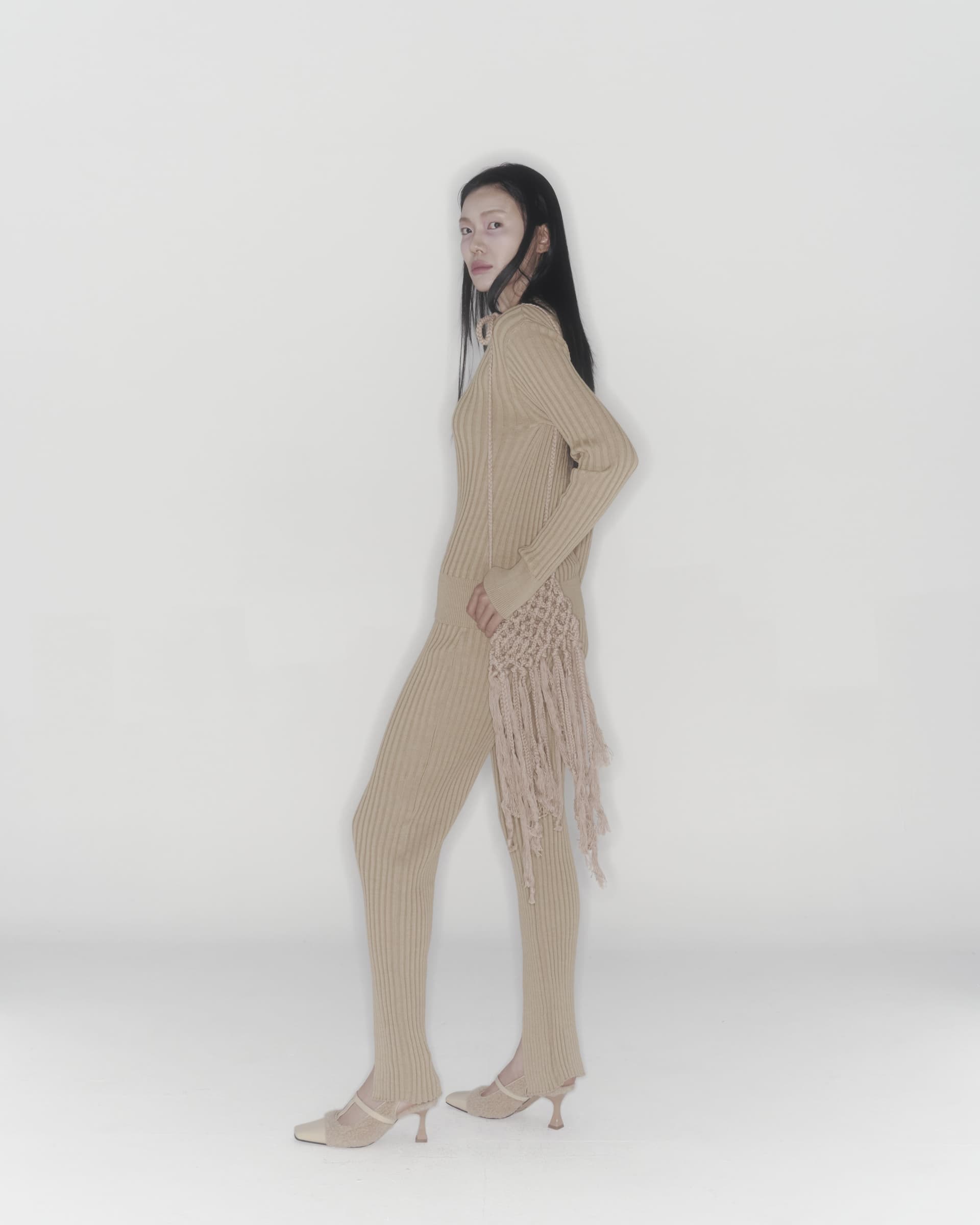 Ribbed Knit Sweater (Beige) — vue 9