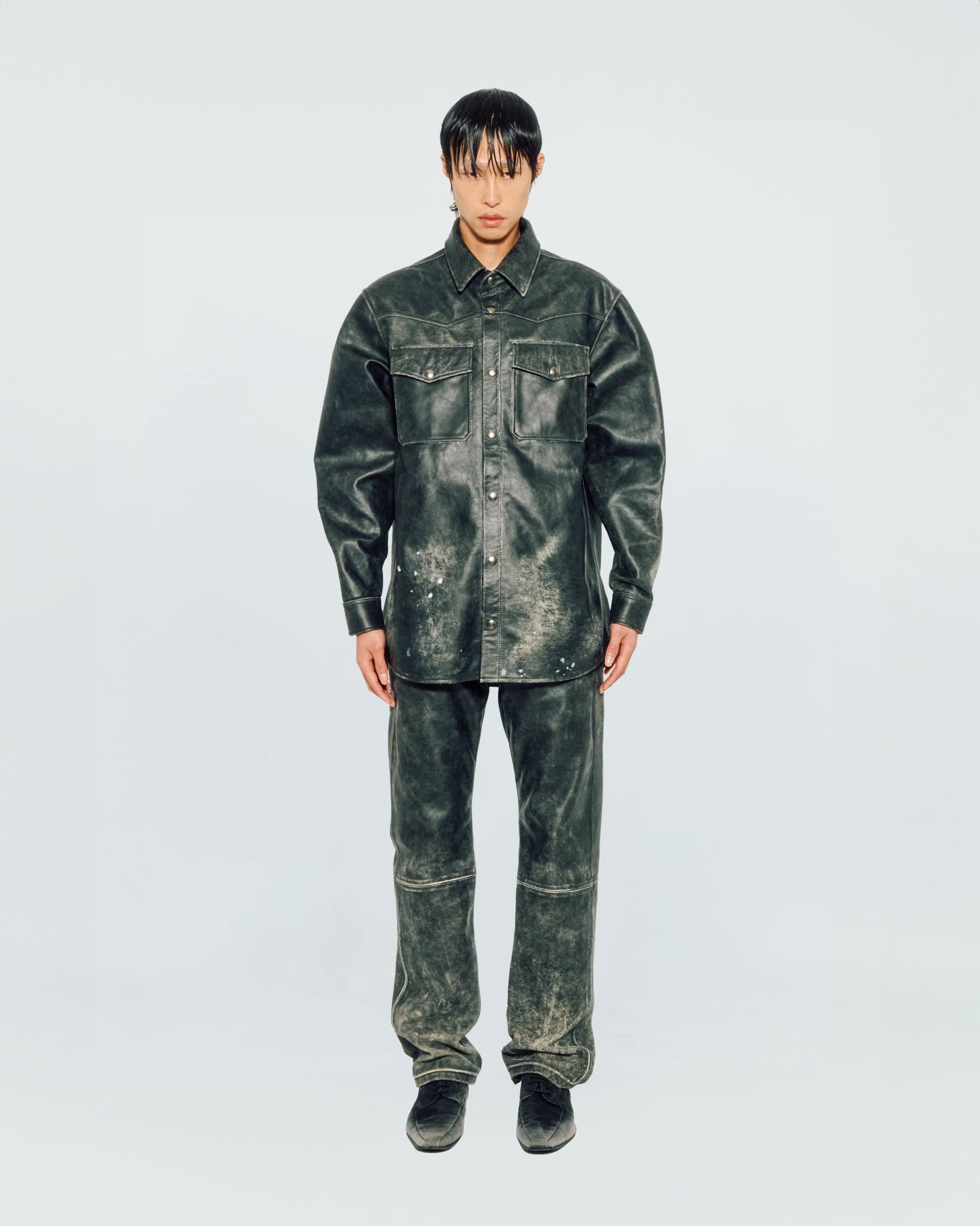 Black Leather Printed Shirt — vue 3