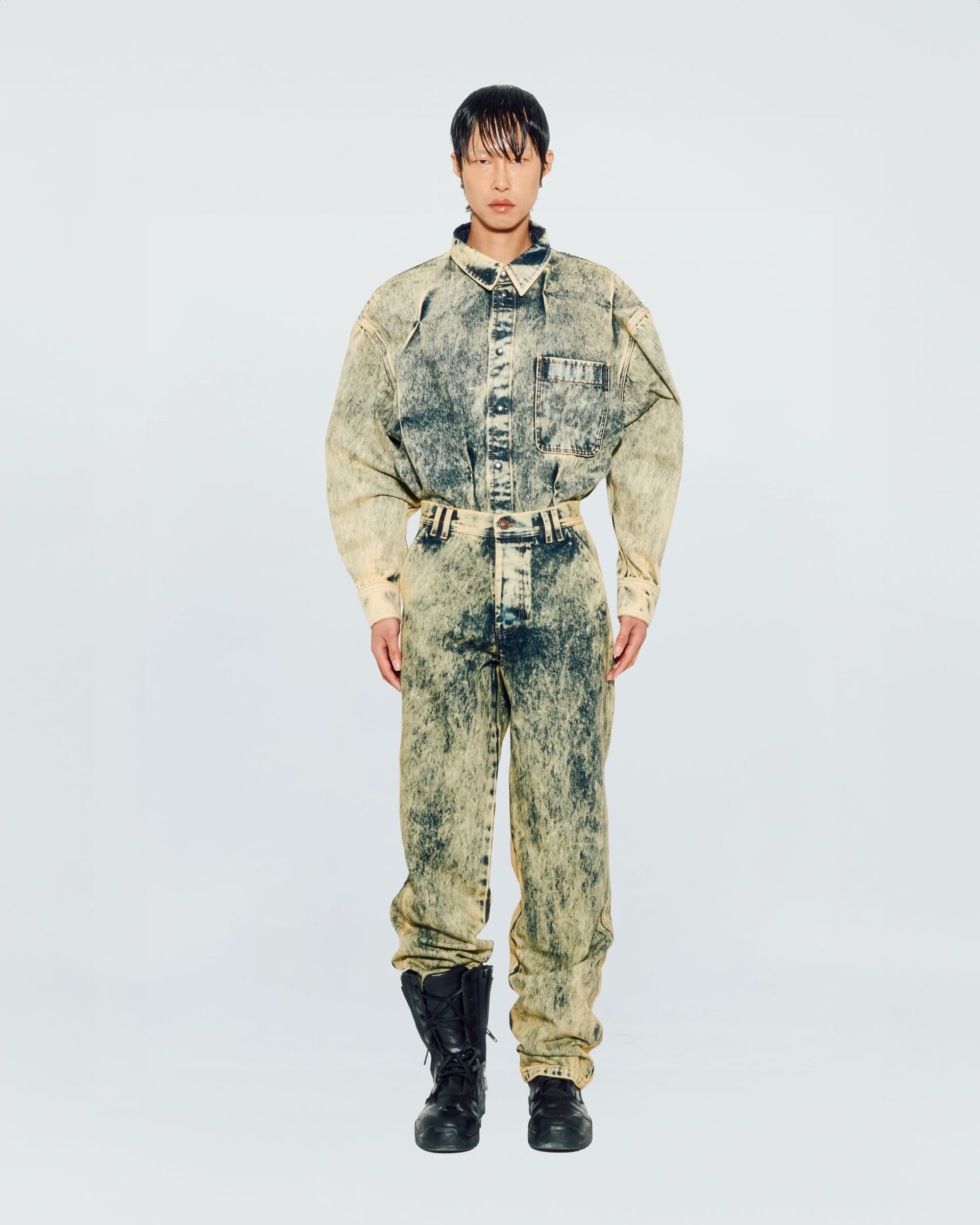 Denim Washed Pants — vue 3