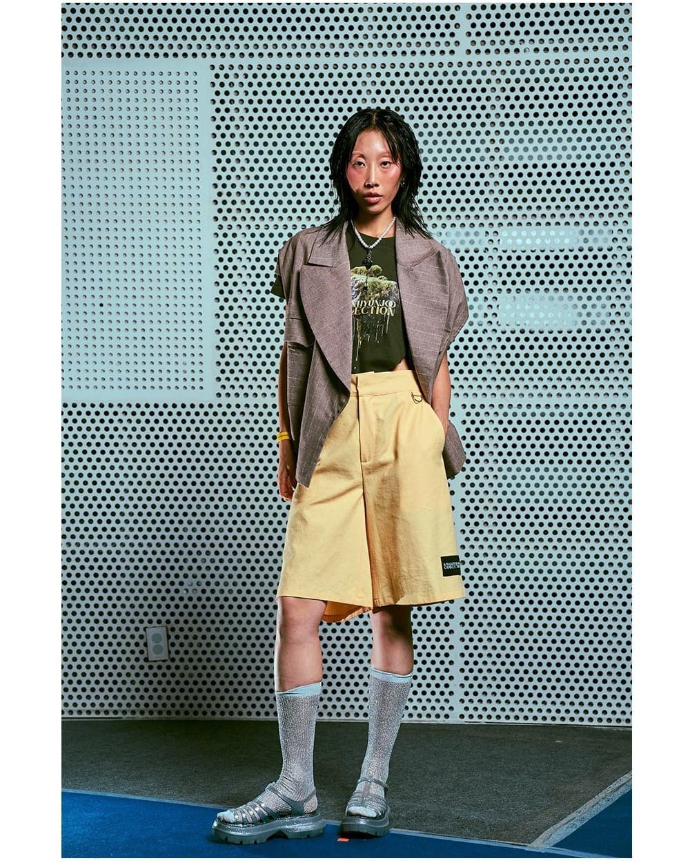 26SS Brown Striped Round Hem-Line Crop Vest — vue 4