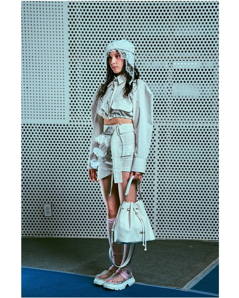 26SS White Striped Point Shoulder Crop Pants — vue 4